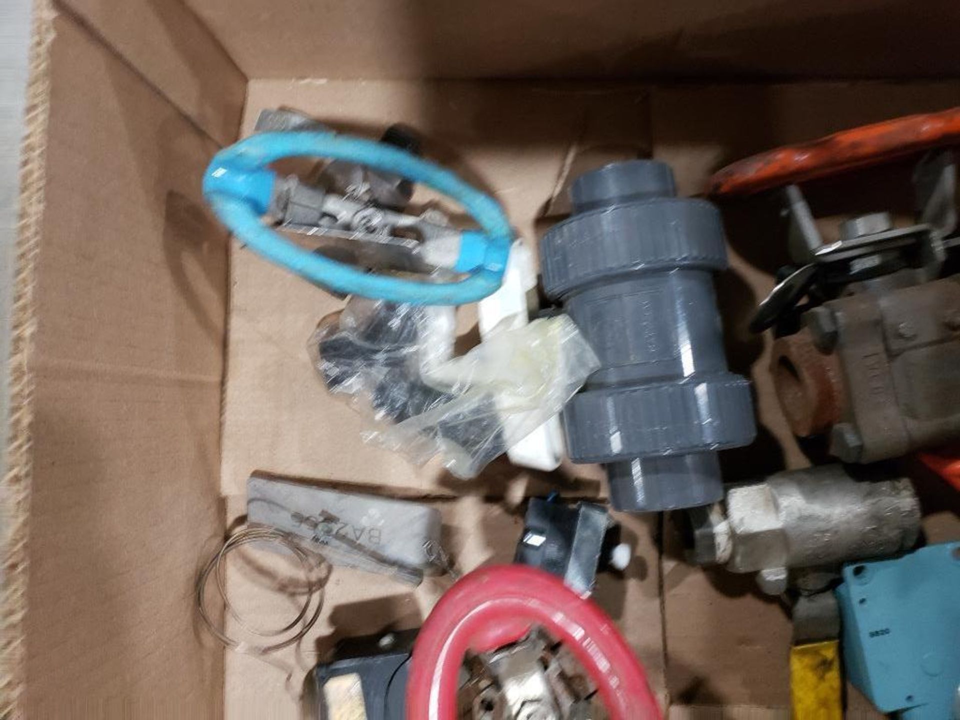 Pallet of assorted parts and electrical. - Image 15 of 25