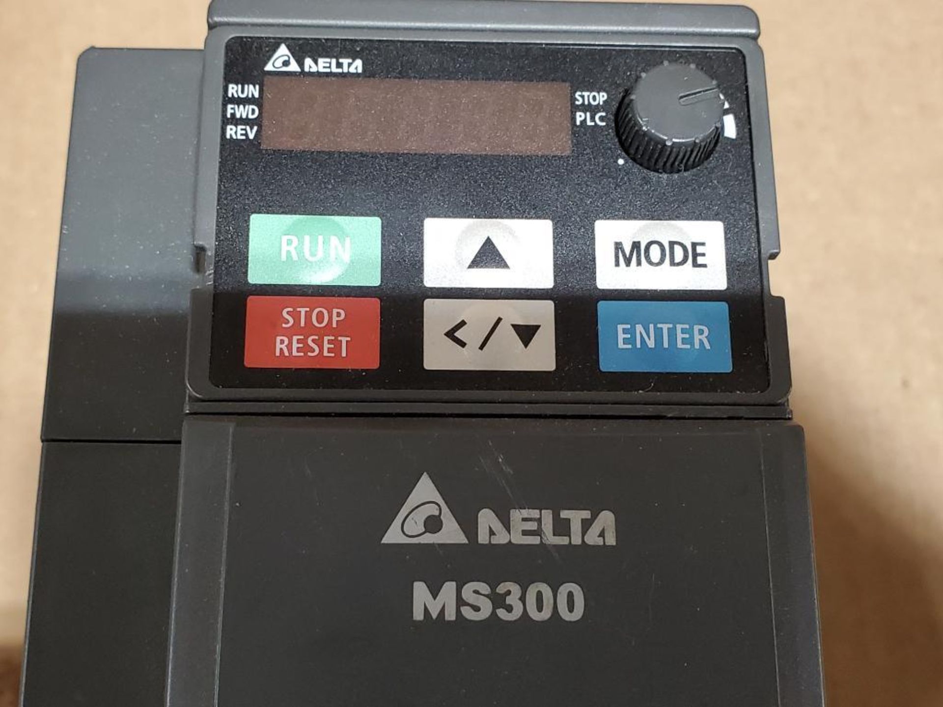2HP Delta MS300 drive. Model: VFD7A5MS21ANSAA. - Image 3 of 5
