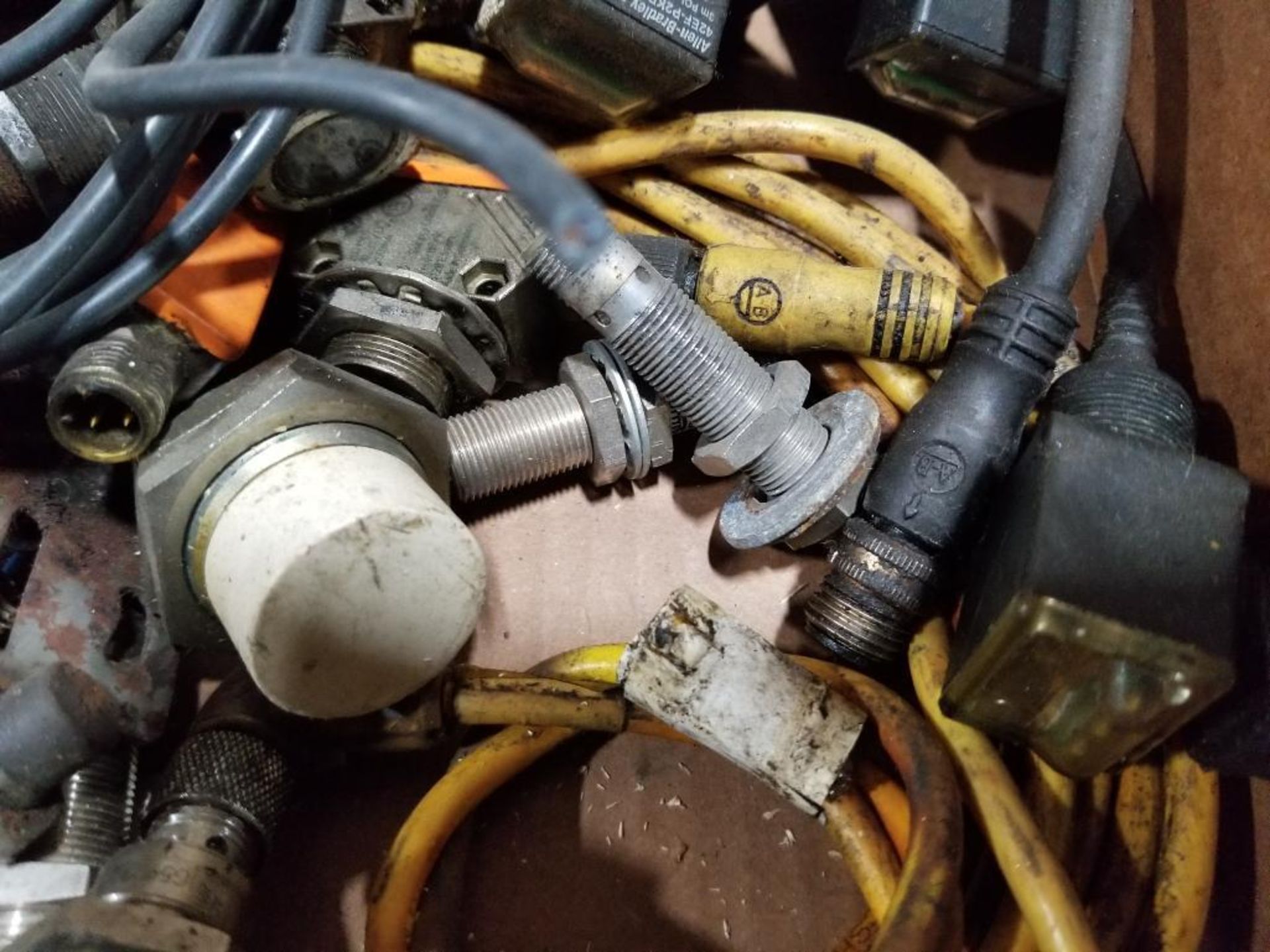Assorted electrical and interconnects. - Image 19 of 21