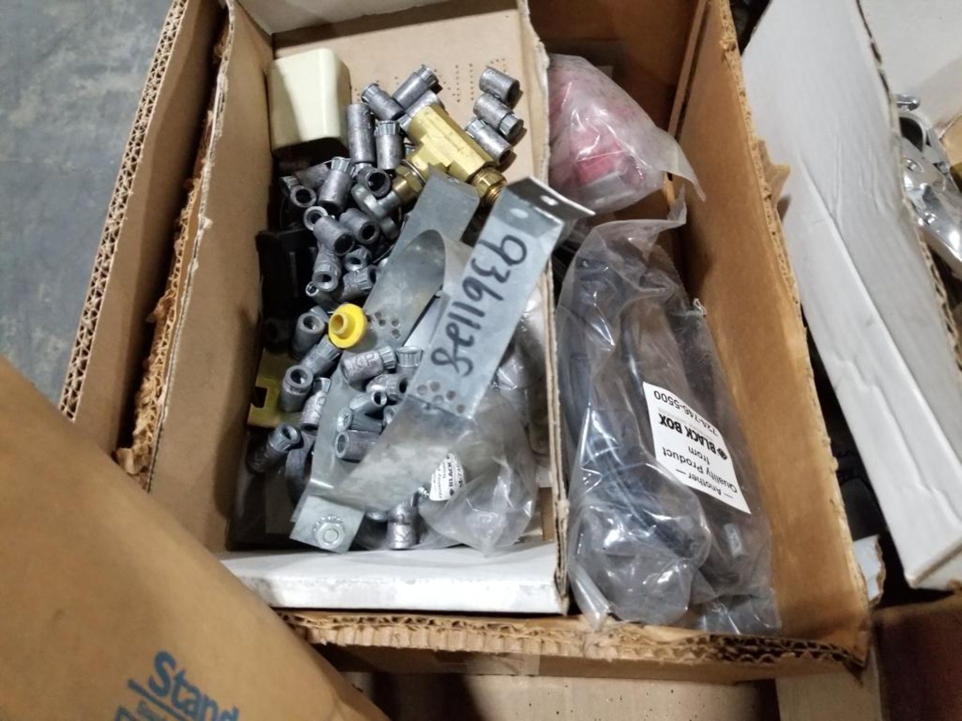 Pallet of assorted parts and hardware. - Image 19 of 22