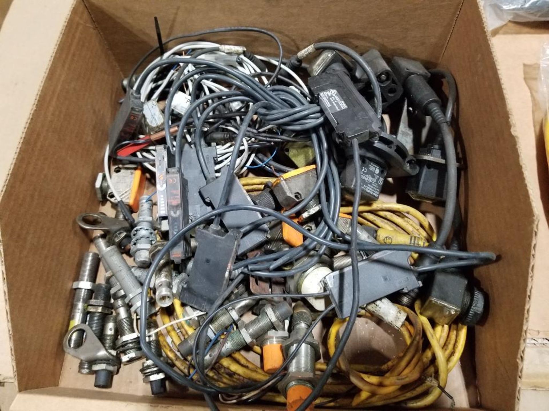 Assorted electrical and interconnects. - Image 21 of 21