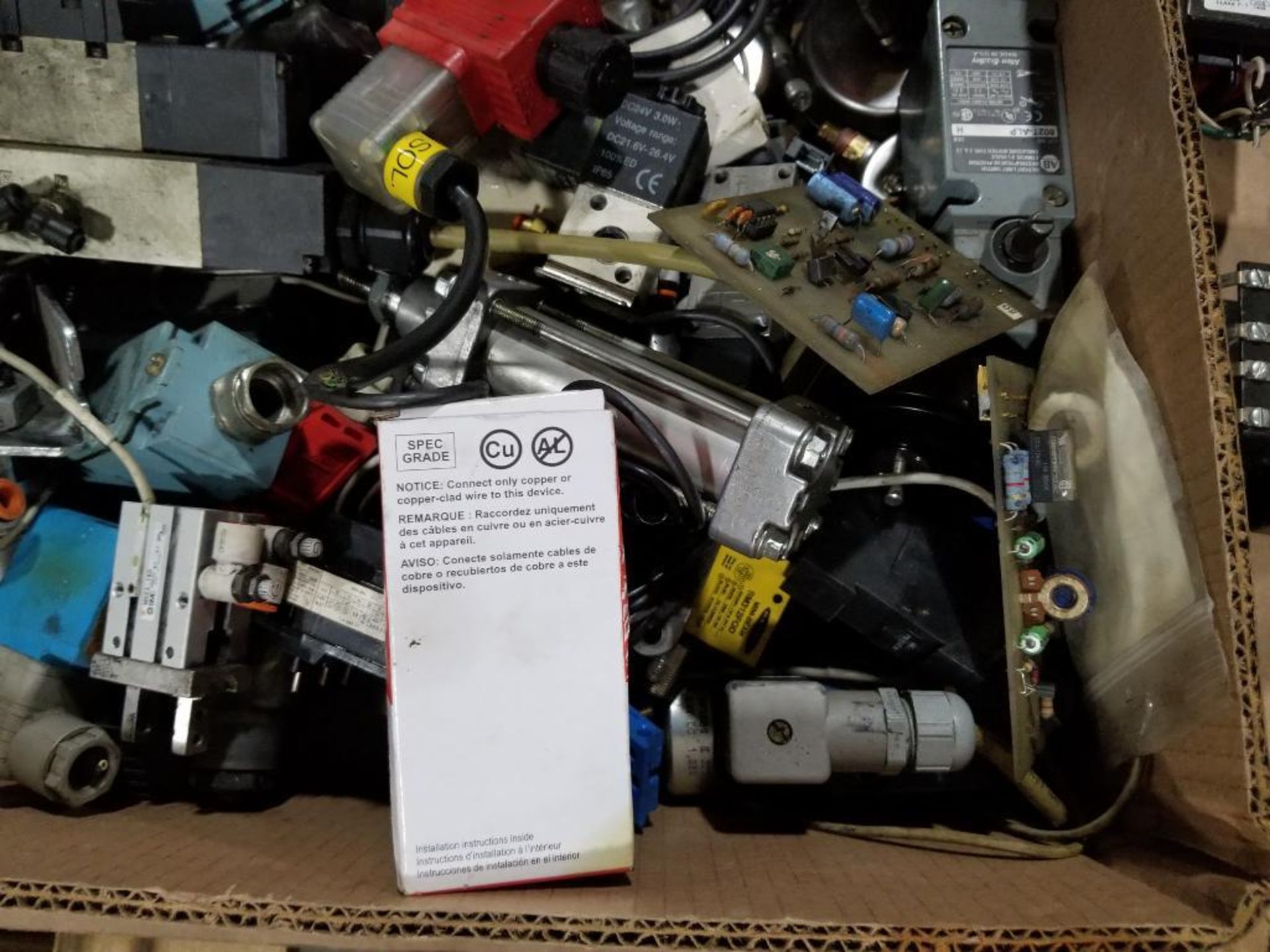Pallet of assorted parts and hardware. - Image 16 of 23