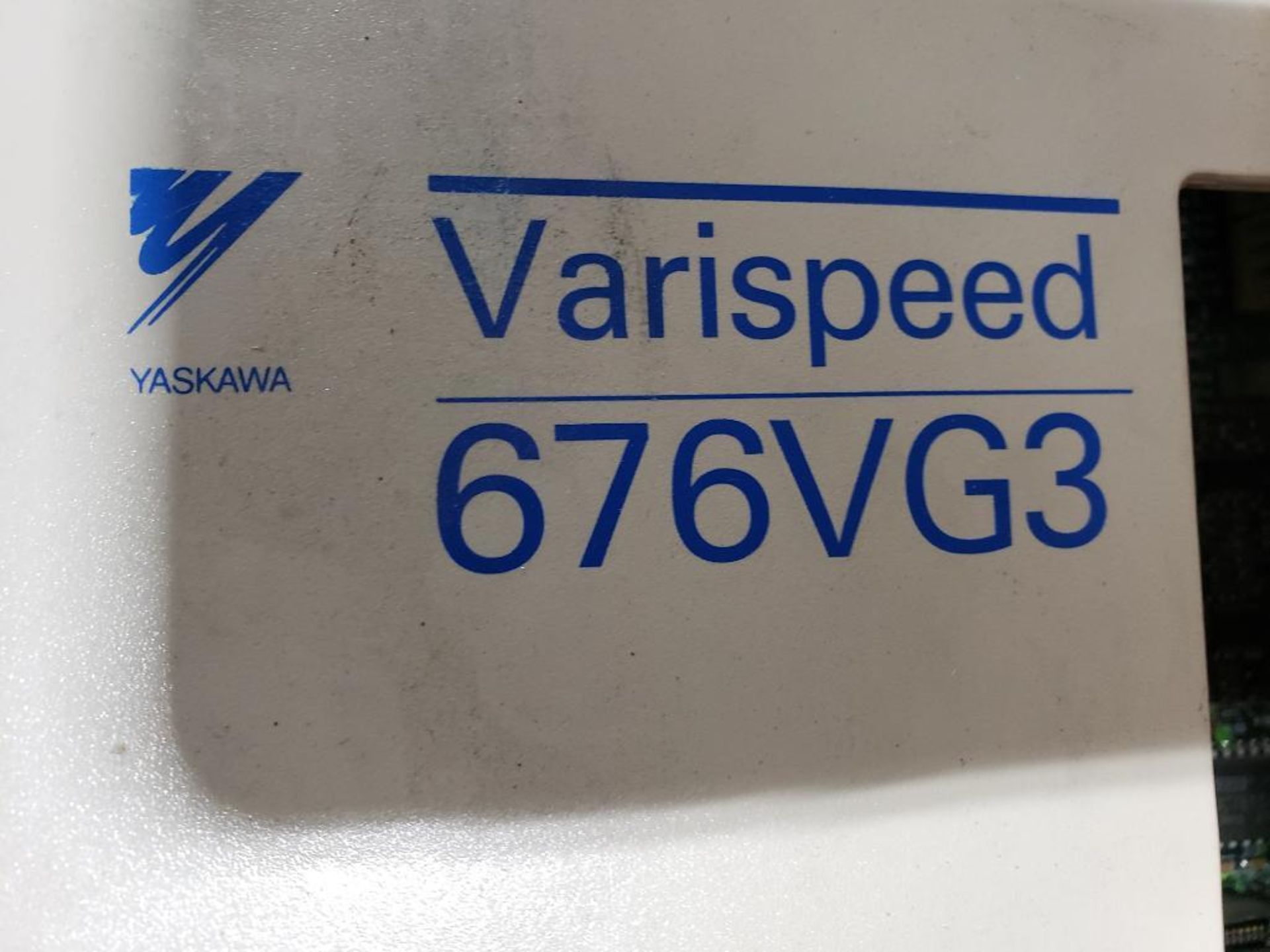 Yaskawa Varispeed drive. Model 676VG3. Part number CIMR-VGU42P2. - Image 2 of 4