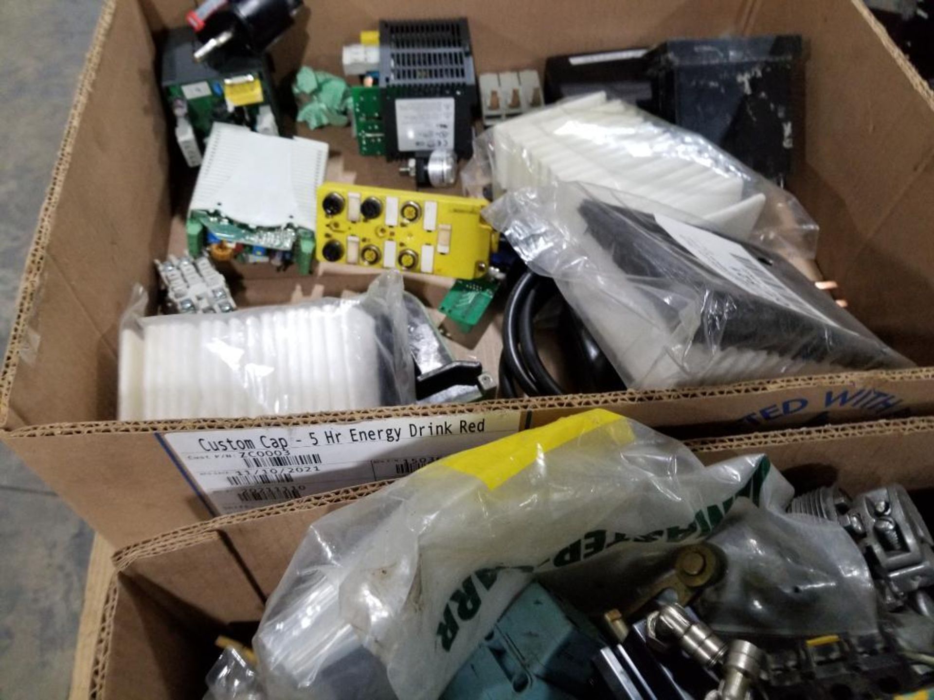 Pallet of assorted parts and hardware. - Image 19 of 23