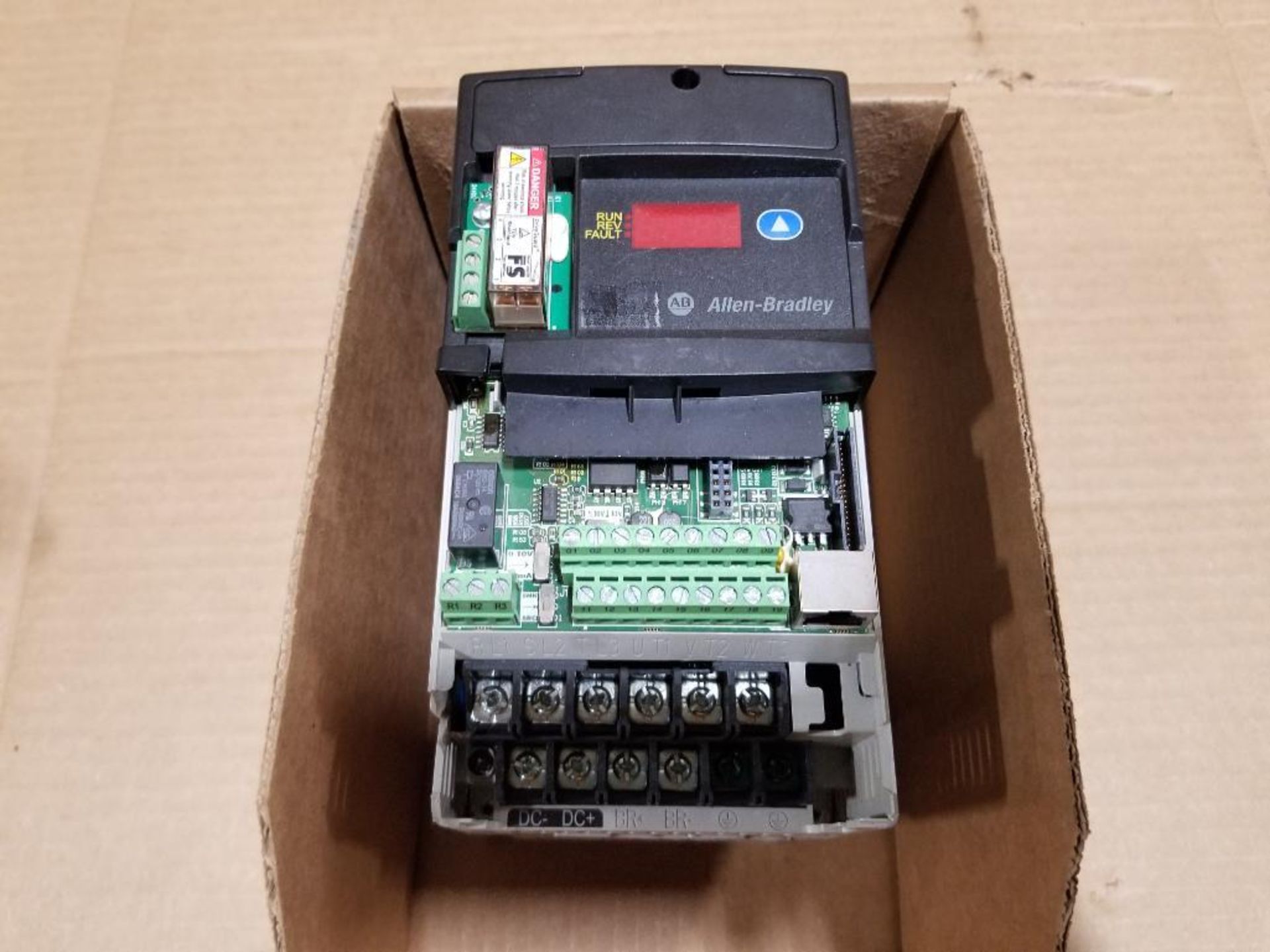 1HP Allen Bradley 22D-D2P3N104 drive. - Image 2 of 4