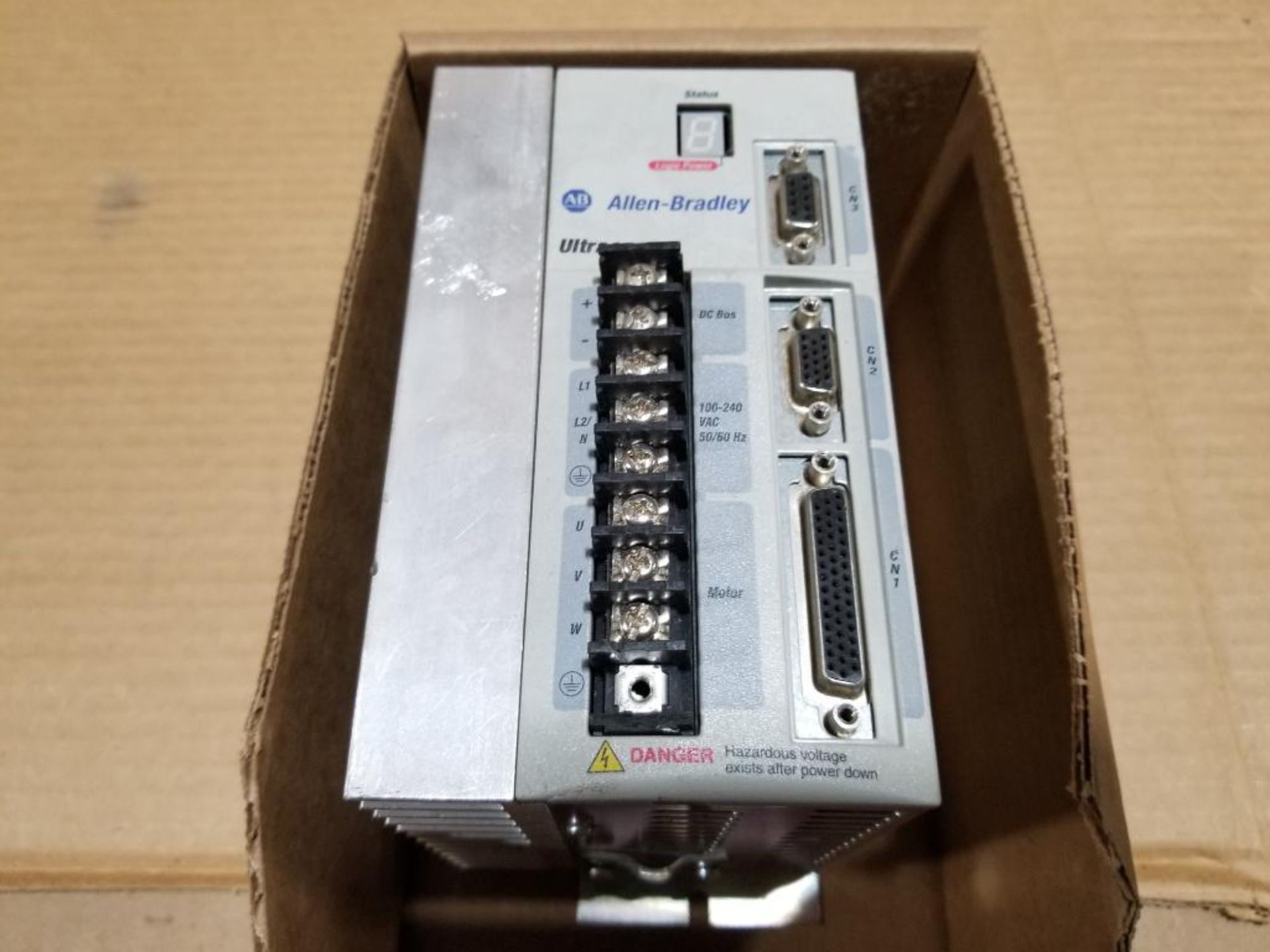 Allen Bradley 2098-DS010X servo drive. - Bild 2 aus 3