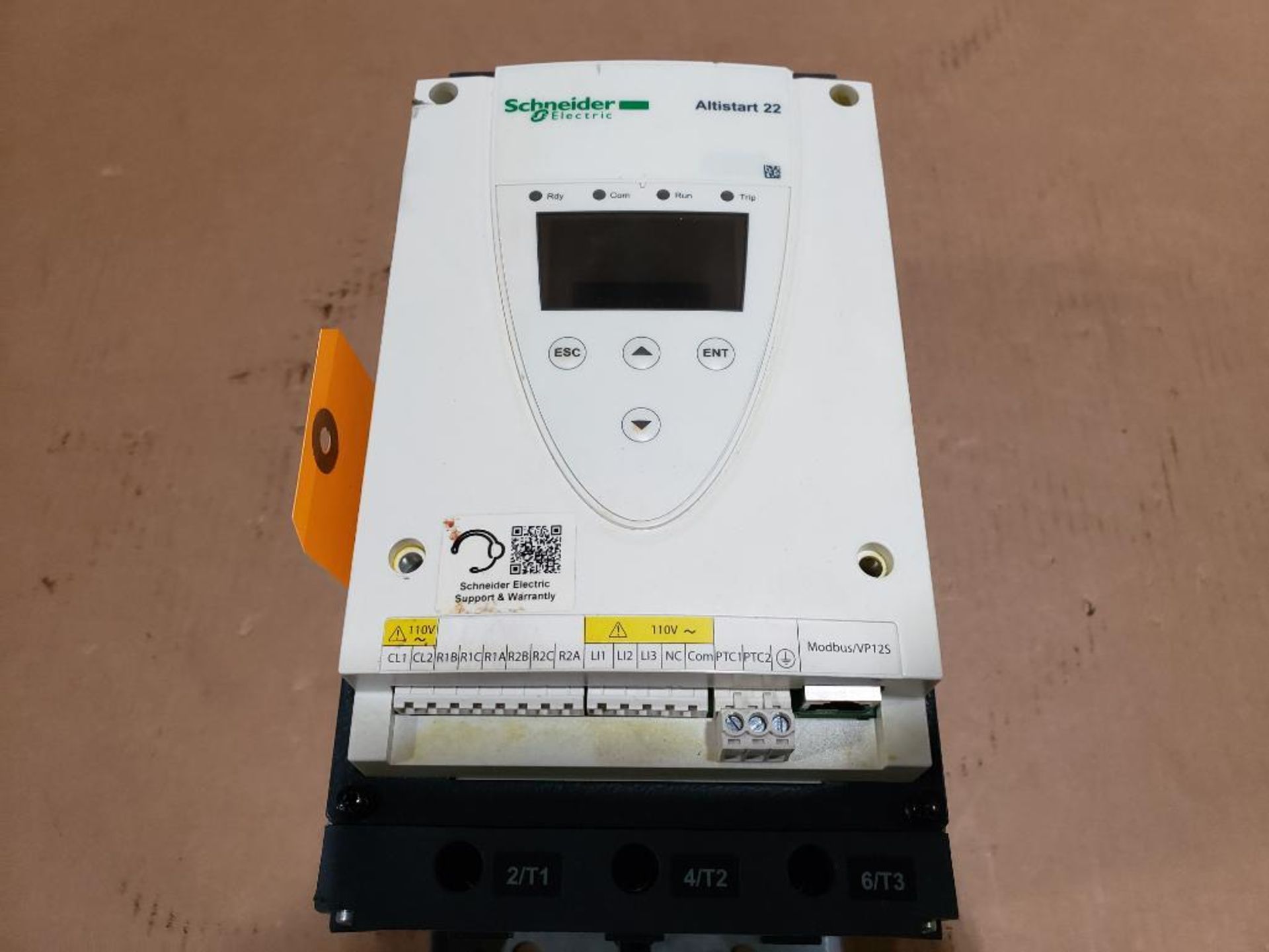 *Parts / Repairable* - Schneider Electric drive. Part number ATS22D88S6U. - Image 2 of 8