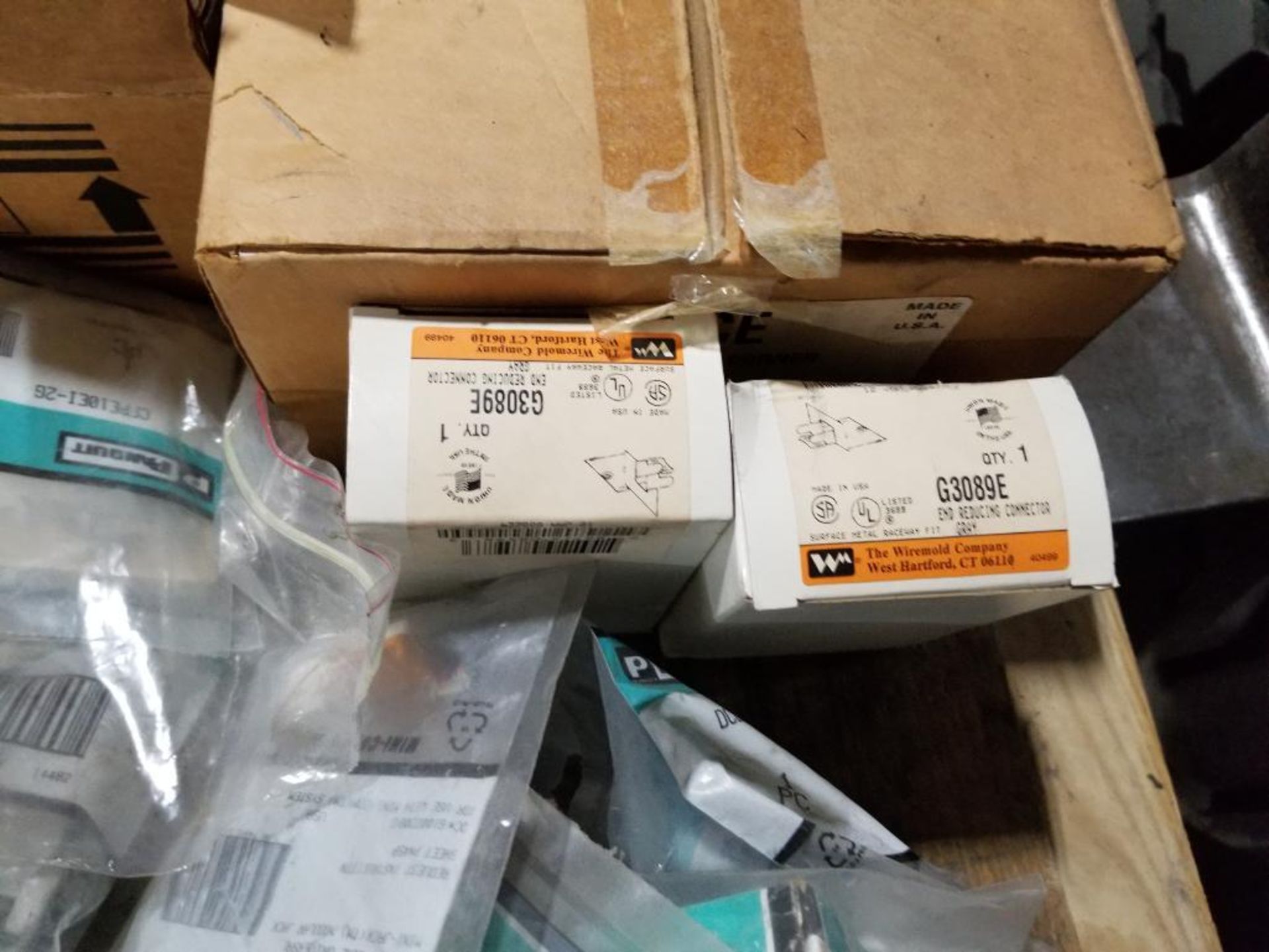 Pallet of assorted parts and hardware. - Image 13 of 18