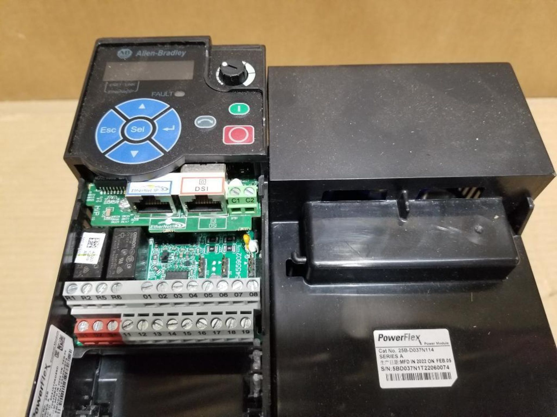 *Parts / Repairable* - Allen Bradley powerflex drive. Catalog 25B-D037N114. - Image 2 of 6