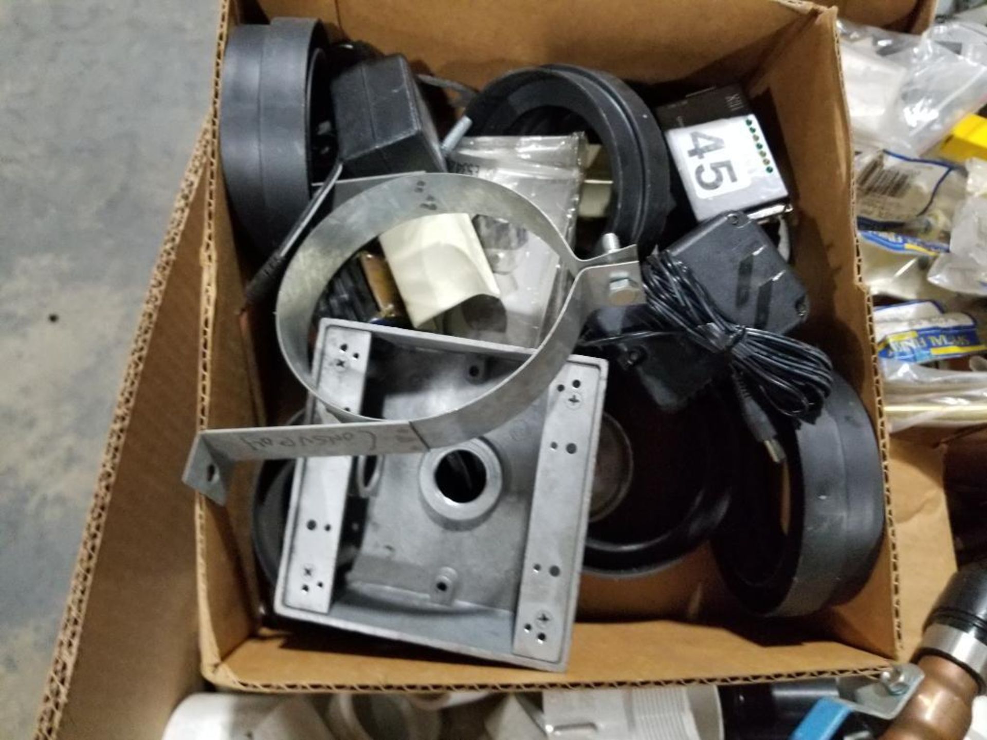 Pallet of assorted parts and hardware. - Image 16 of 22