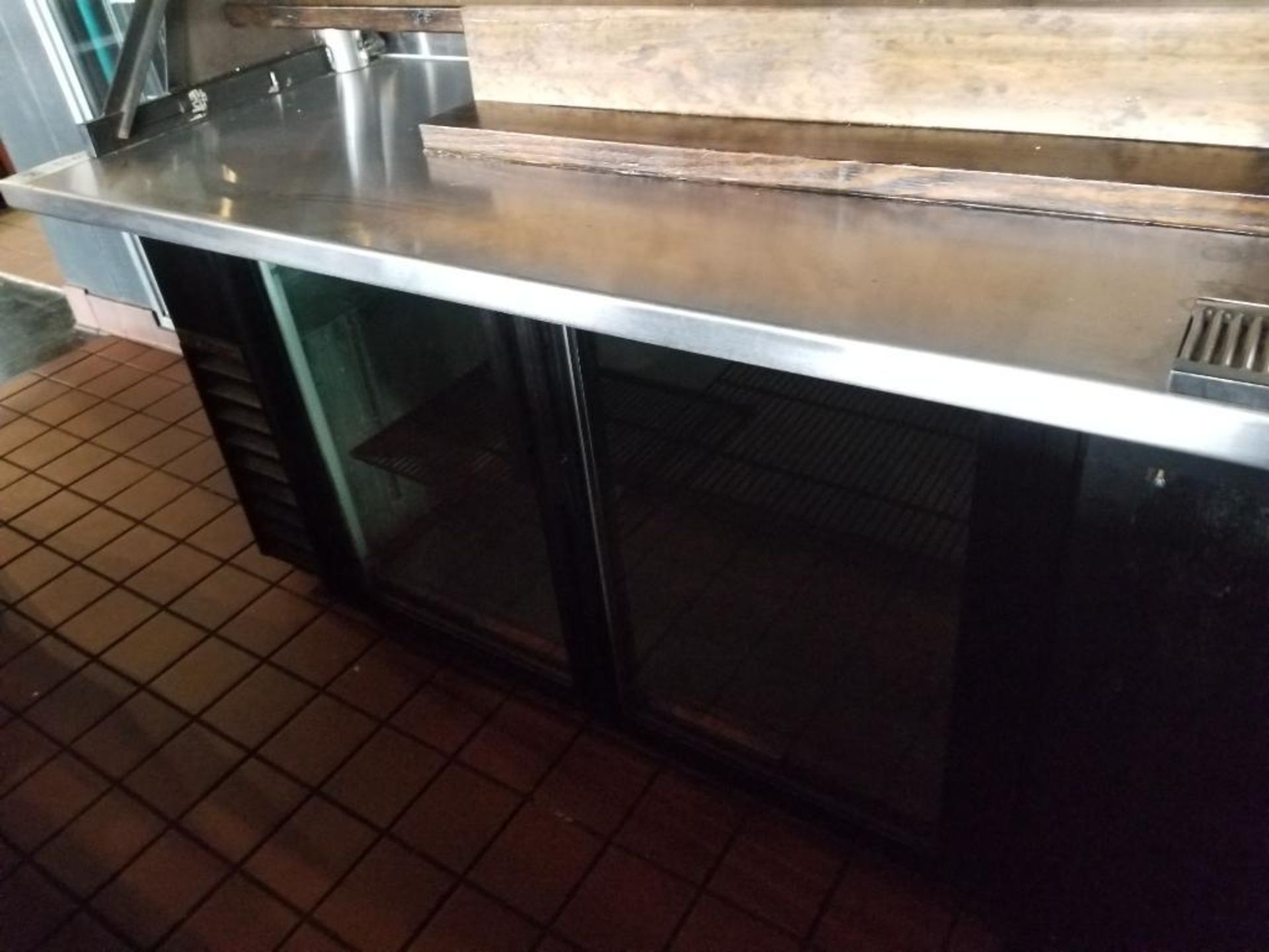 Back Bar and Cooler. 96" x 30' x 99" LxWxH. Tap is NOT included in this listing. - Image 10 of 17