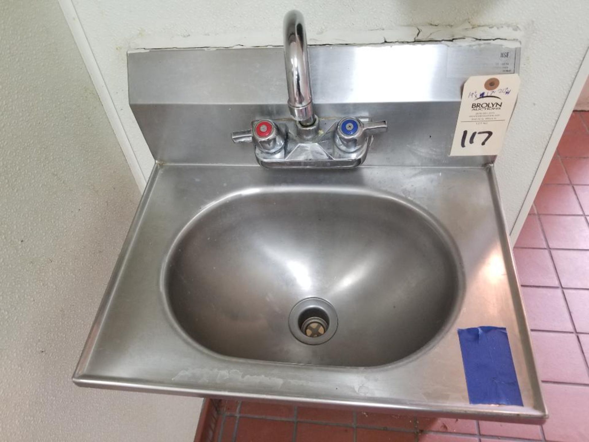 Stainless Steel wash sink. 19" x 17" x 20". - Image 4 of 5