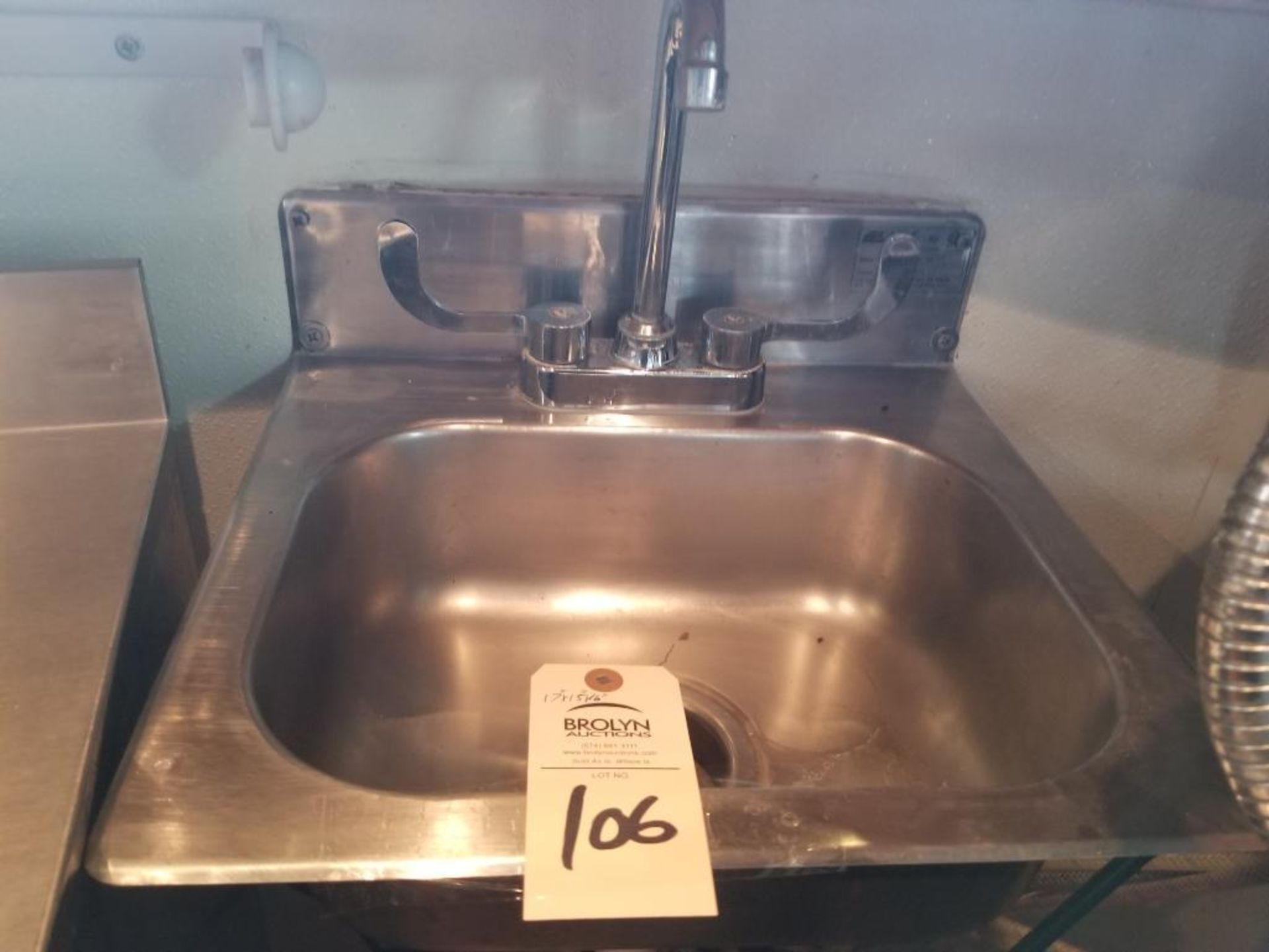 Stainless Steel wash sink. 17" x 15" x 16".