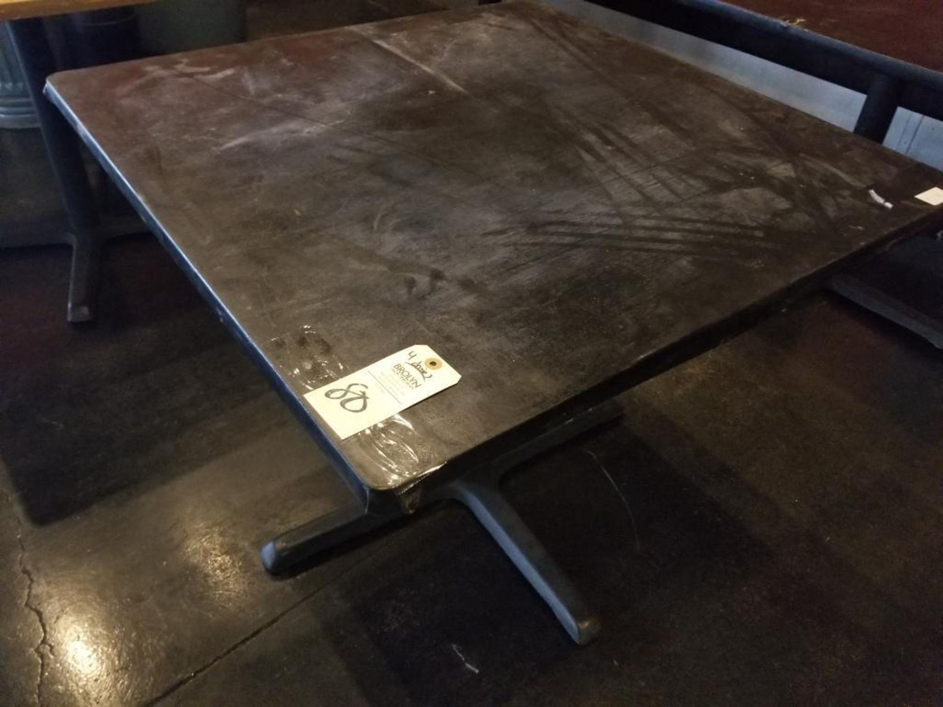 36in x 36in table with 4 chairs. - Image 2 of 5