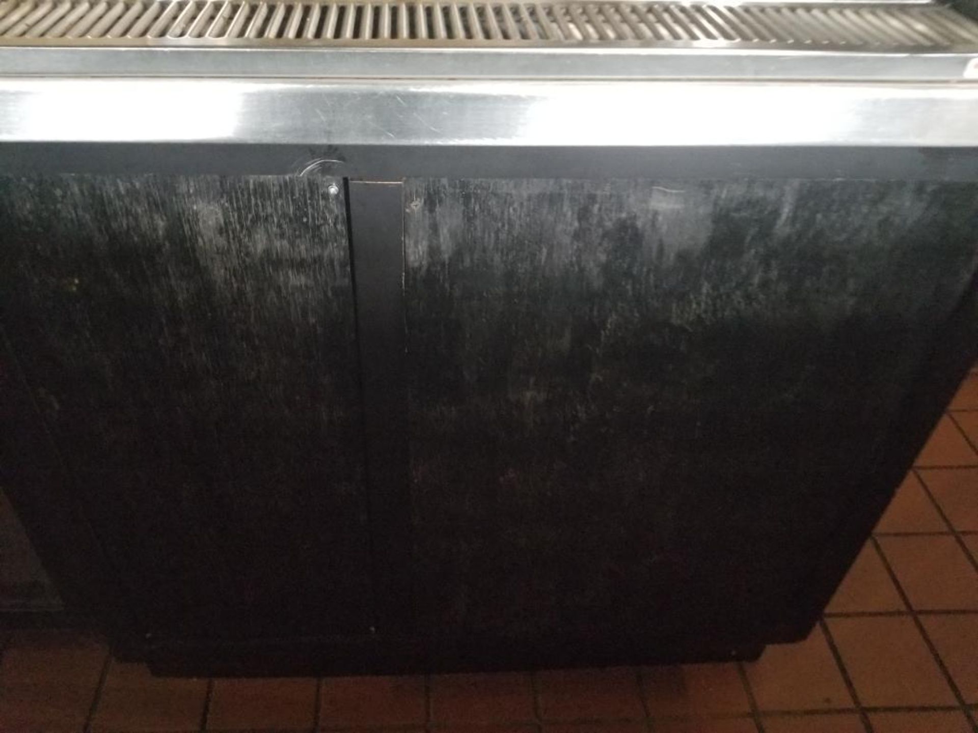 Back Bar and Cooler. 96" x 30' x 99" LxWxH. Tap is NOT included in this listing. - Image 11 of 17