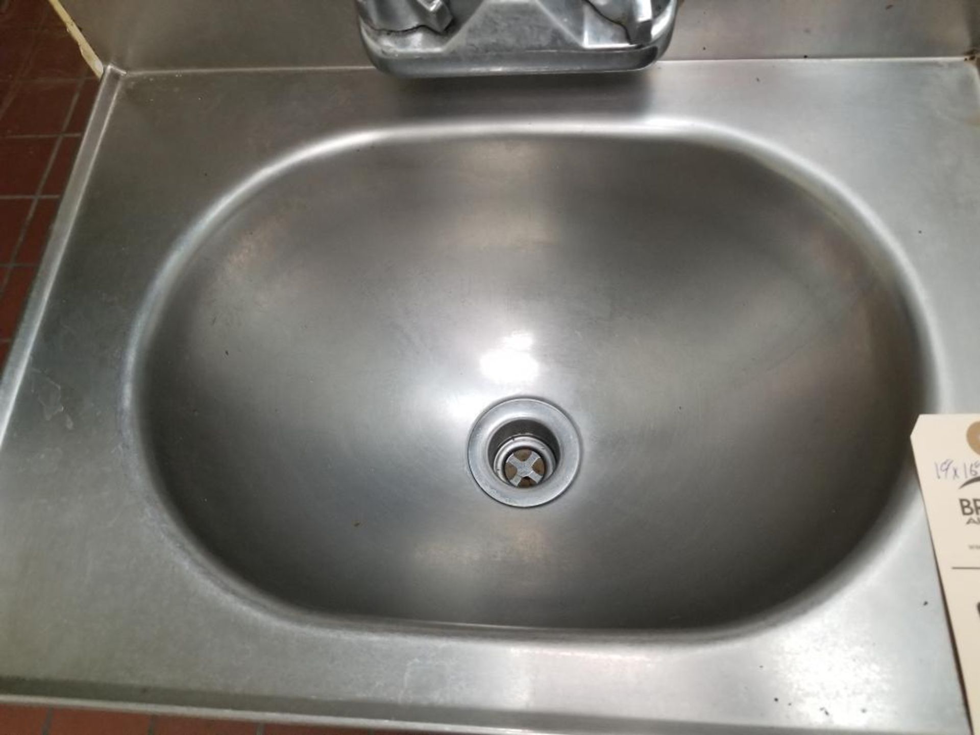 Stainless Steel wash sink. 19" x 16" x 20". - Image 3 of 4