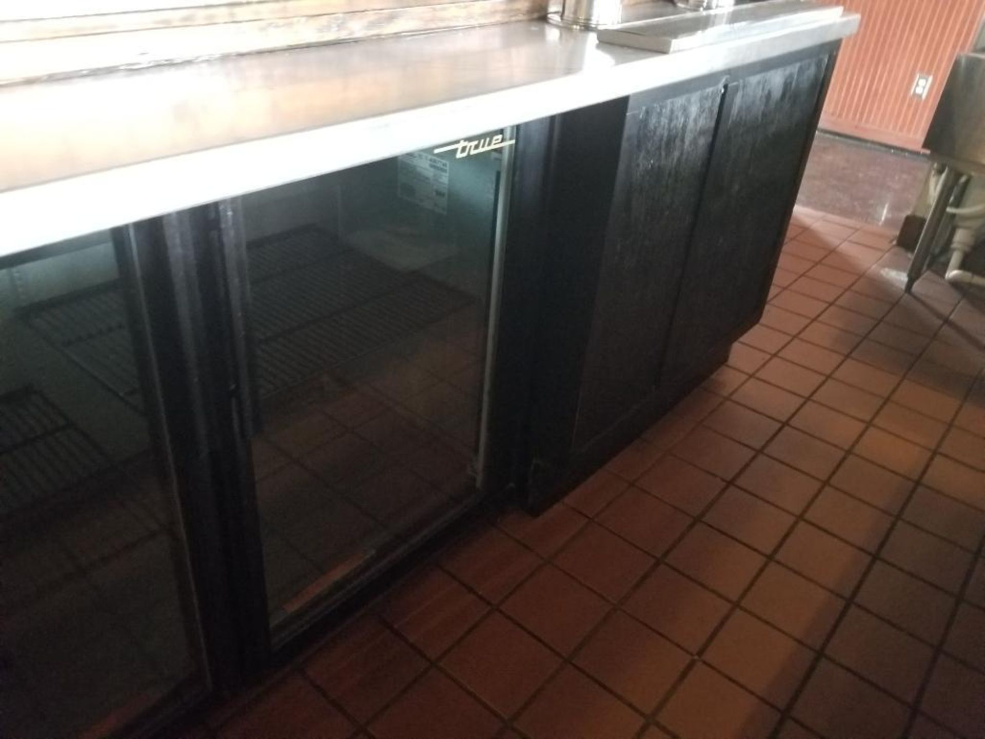 Back Bar and Cooler. 96" x 30' x 99" LxWxH. Tap is NOT included in this listing. - Image 12 of 17