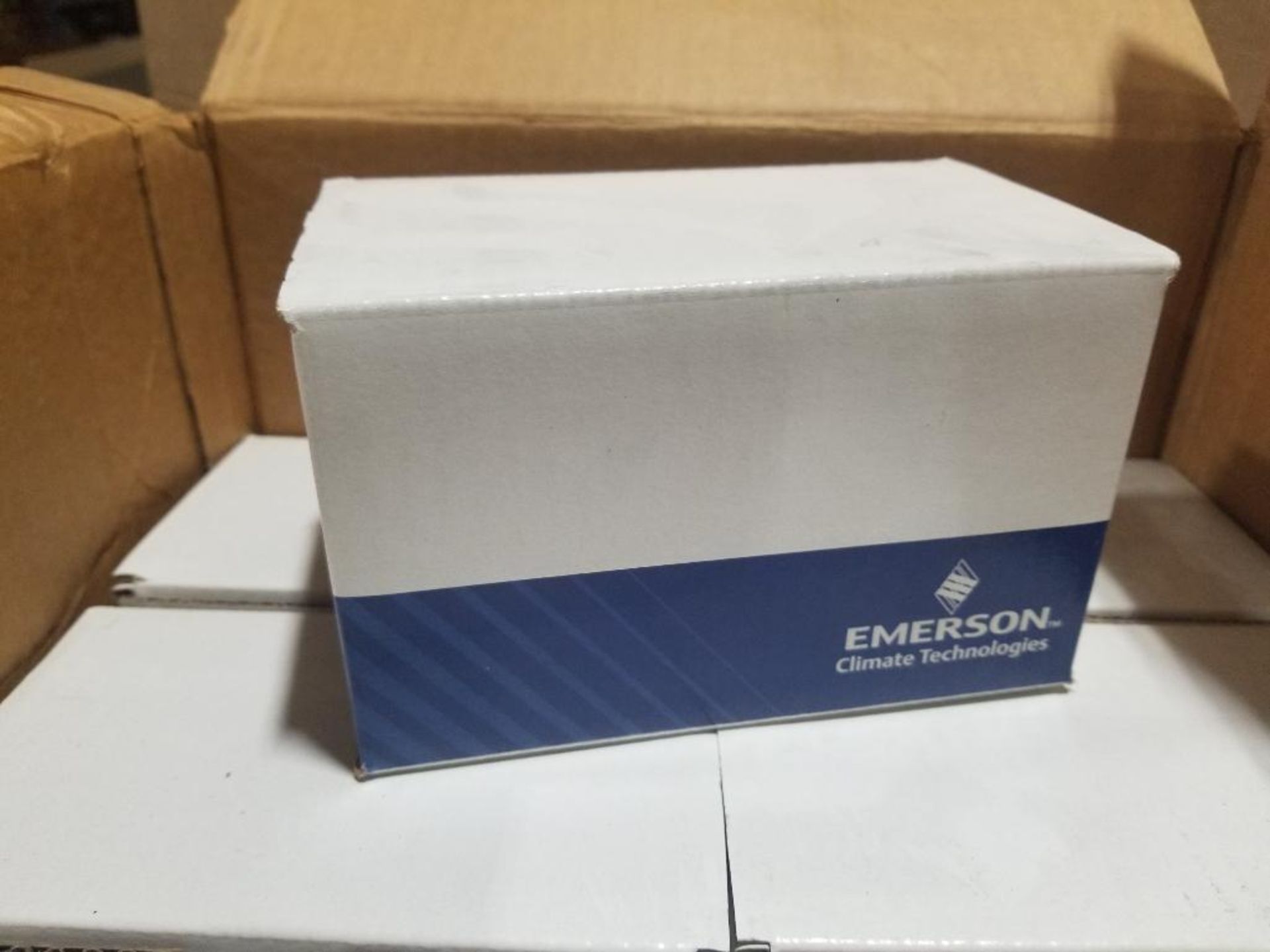 Qty 17 - Assorted Emerson valves. - Image 4 of 6