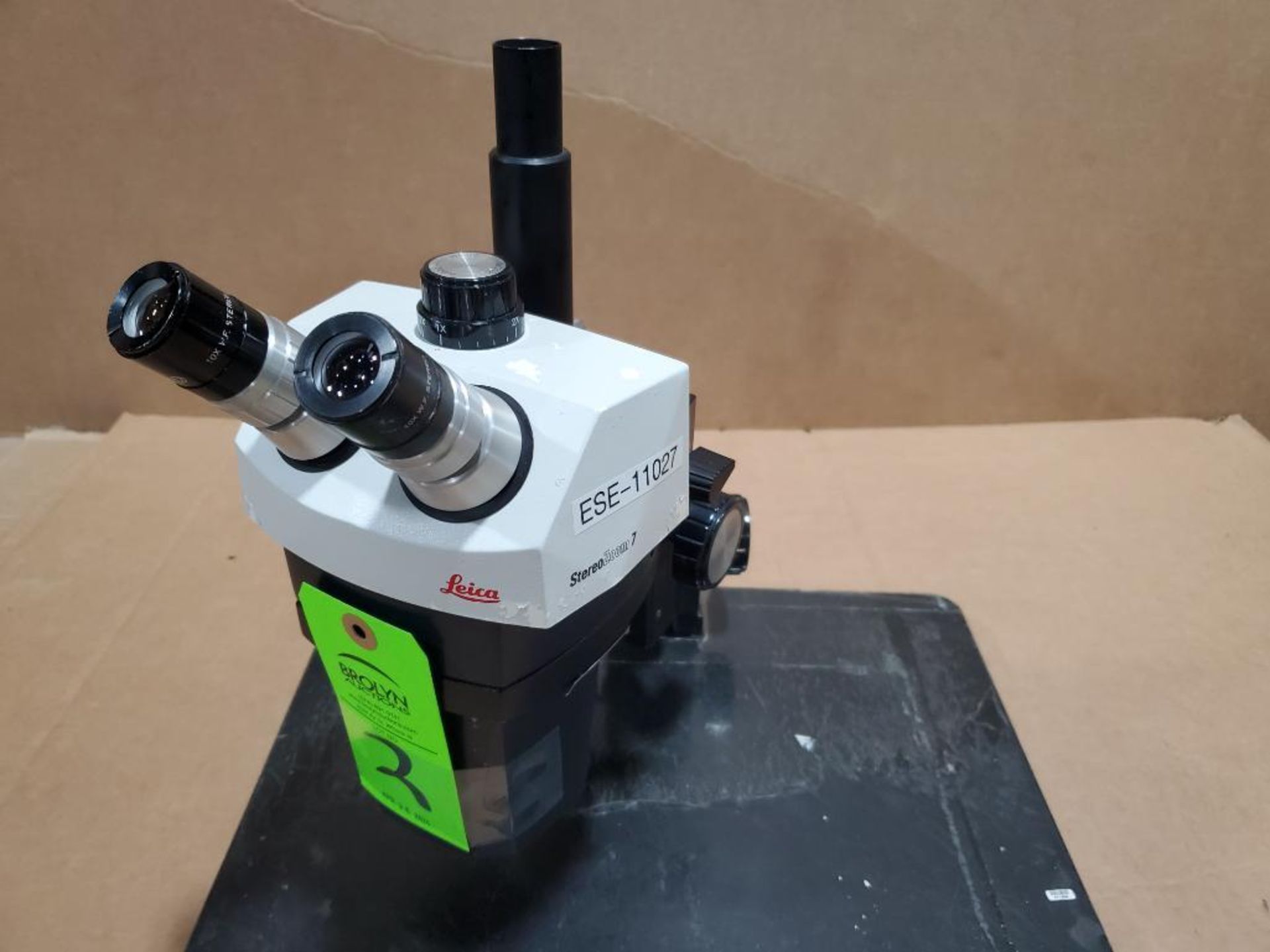 Leica StereoZoom 7 microscope. - Image 2 of 8