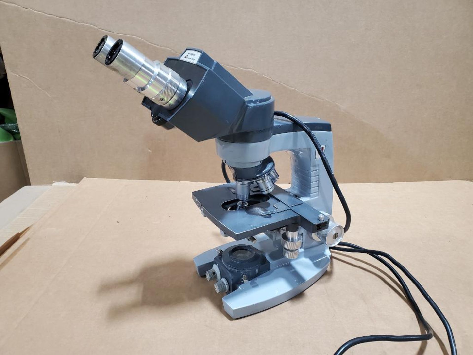 AO American Optical microscope. Model Microstar.