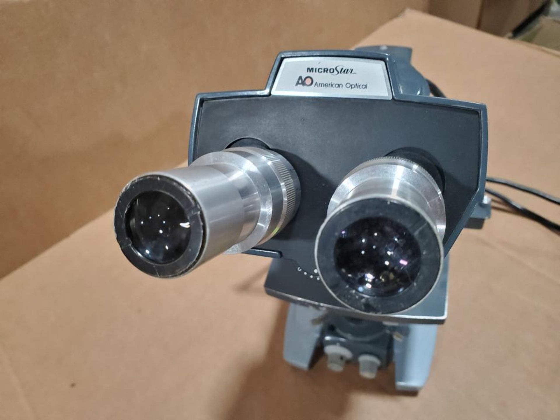 AO American Optical microscope. Model Microstar. - Image 2 of 9
