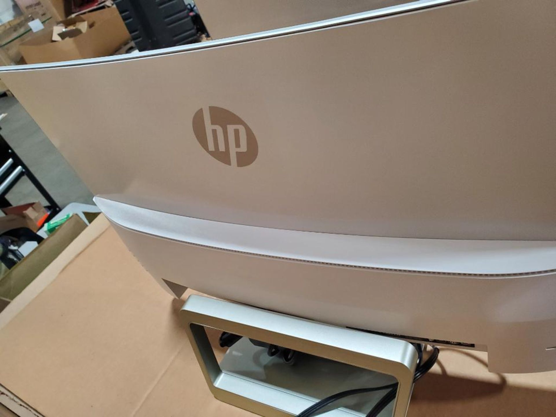 Qty 2 - HP curved monitors. 27in. - Image 9 of 13