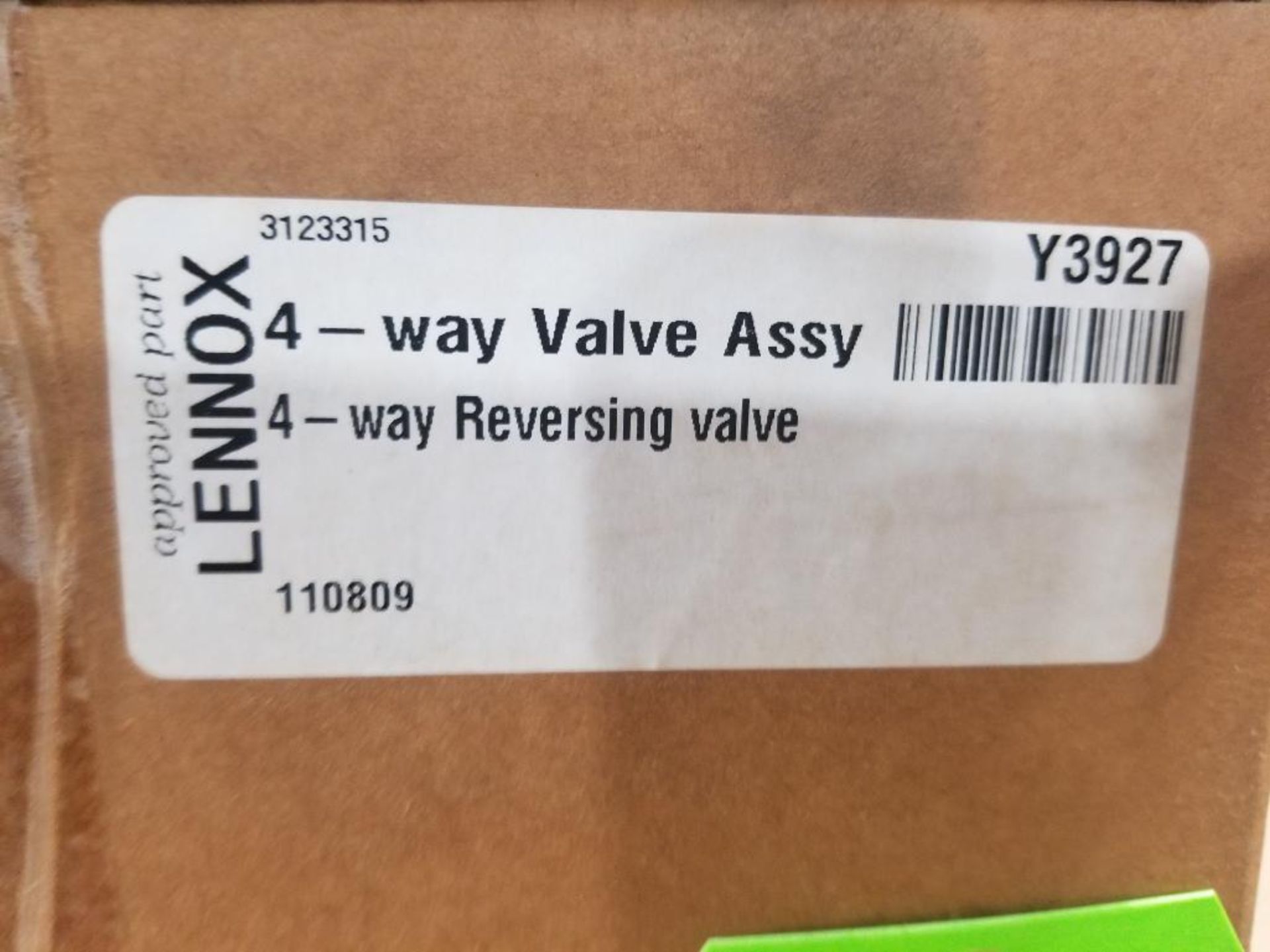 Qty 2 - Lennox 4-way valve assembly. Part number Y3927. - Image 2 of 5