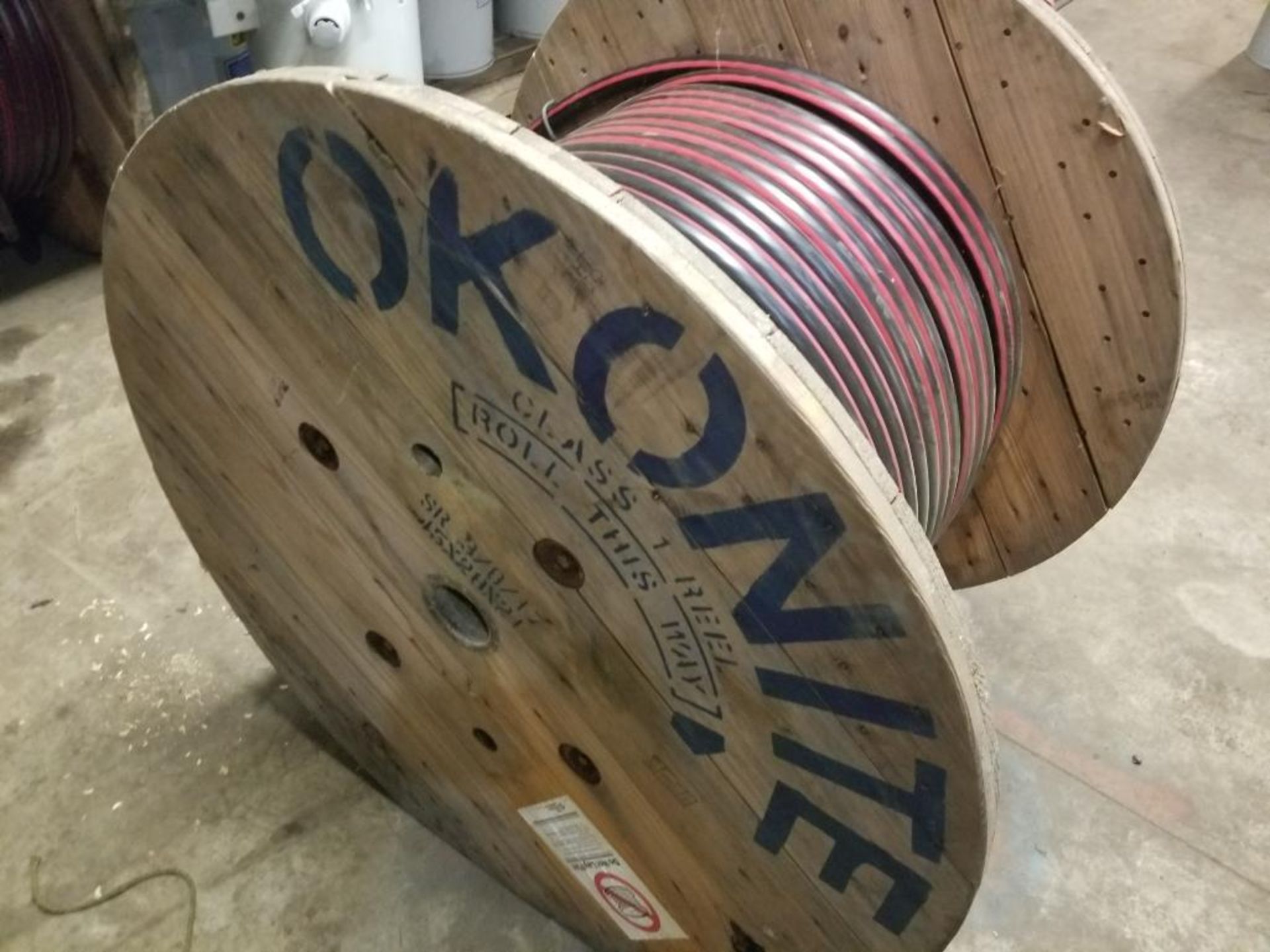 Spool of Okonite Okoguard wire . Model EPR-SC220-030. 15kV. Catalog 160-23-3081. - Image 5 of 7
