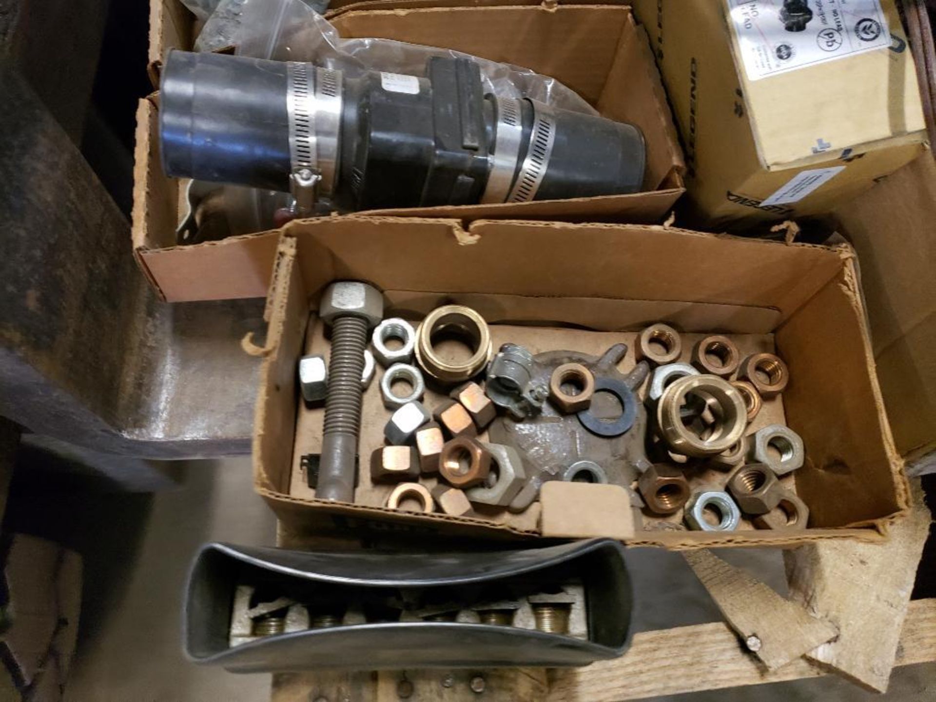 Pallet of assorted electrical and hardware. - Image 12 of 18