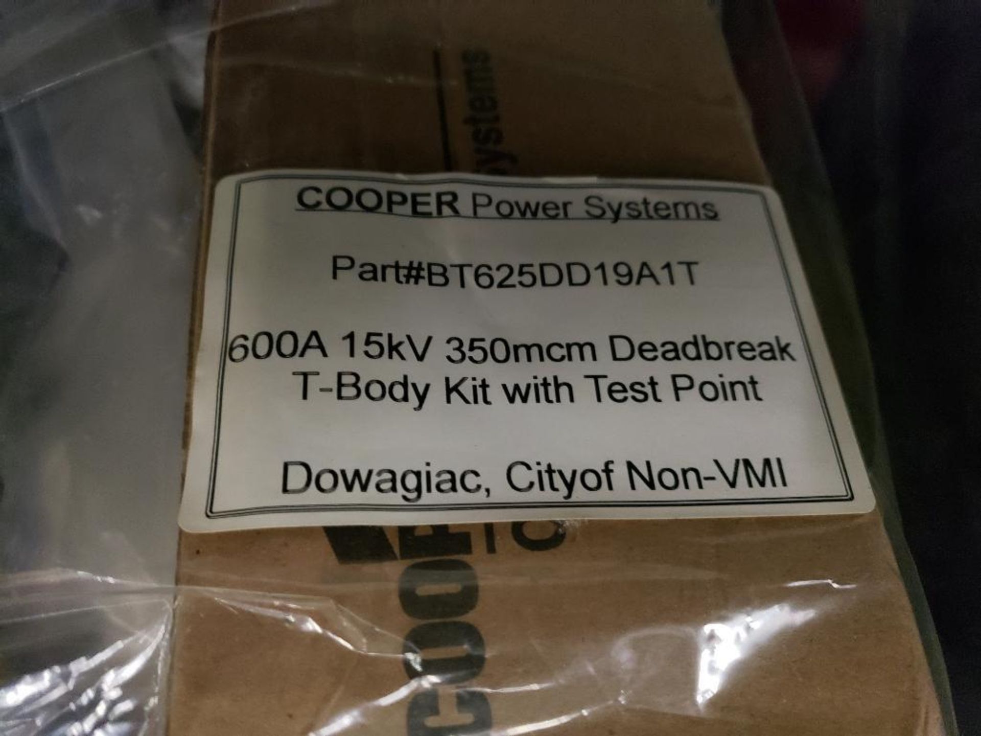 Qty 6 - Cooper Power 350mcm deadbreak kit. Part number BT625DD19A1T. - Image 2 of 6
