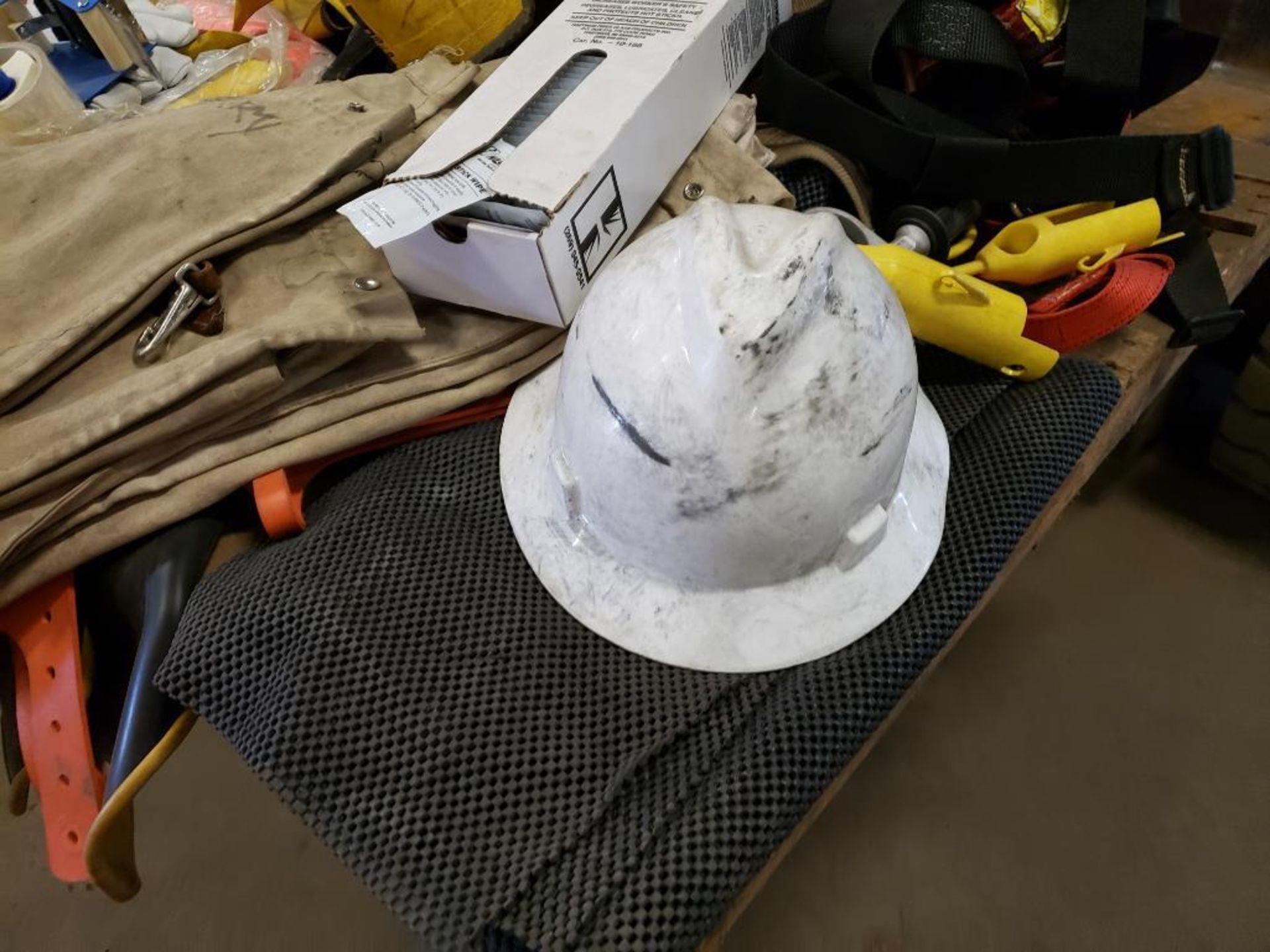 Pallet of assorted lineman safety apparel and equipment. - Image 14 of 14