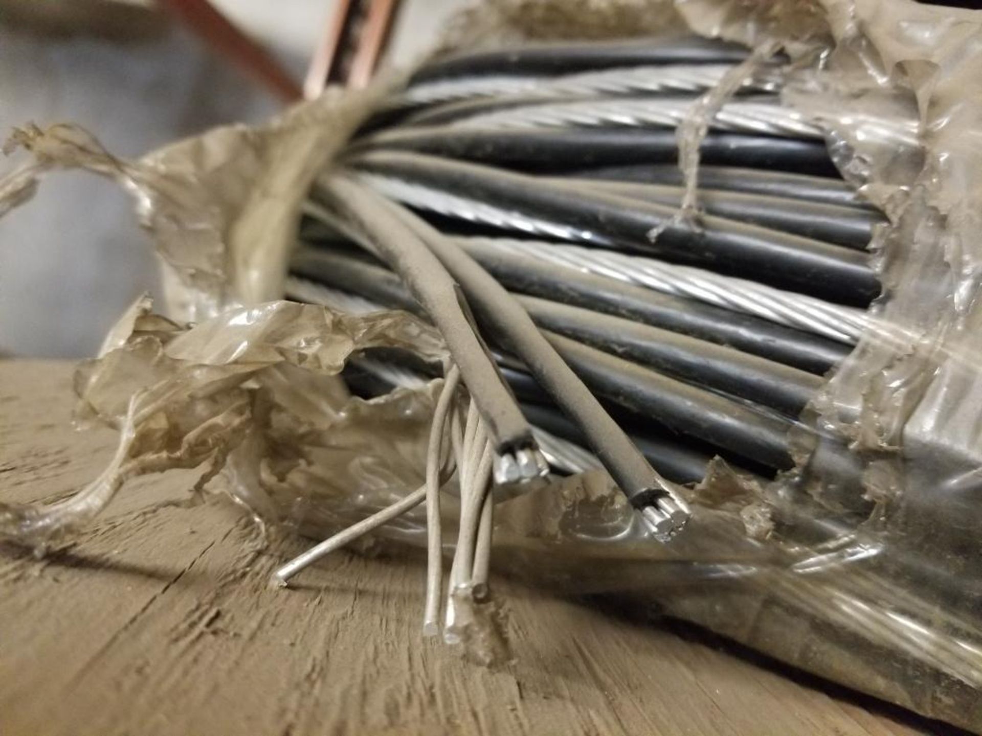 Spool of multiconductor wire. 6-7 AL POLY TRIPLEX VOLUTA. - Image 4 of 5