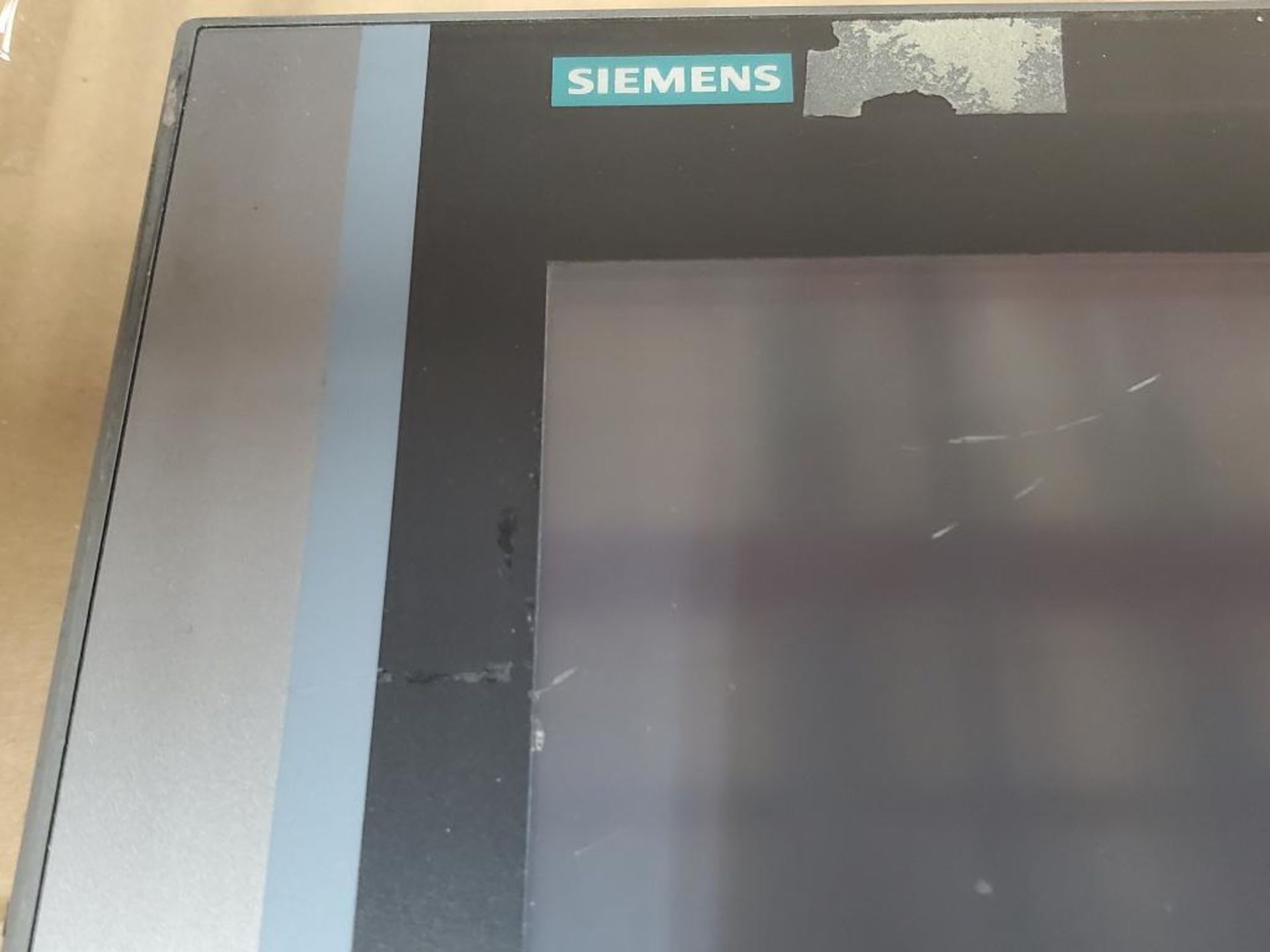 Siemens SIMATIC HMI IPC477D BVO Compact F interface 6AV7422-5AC00-0AT0. - Image 2 of 11