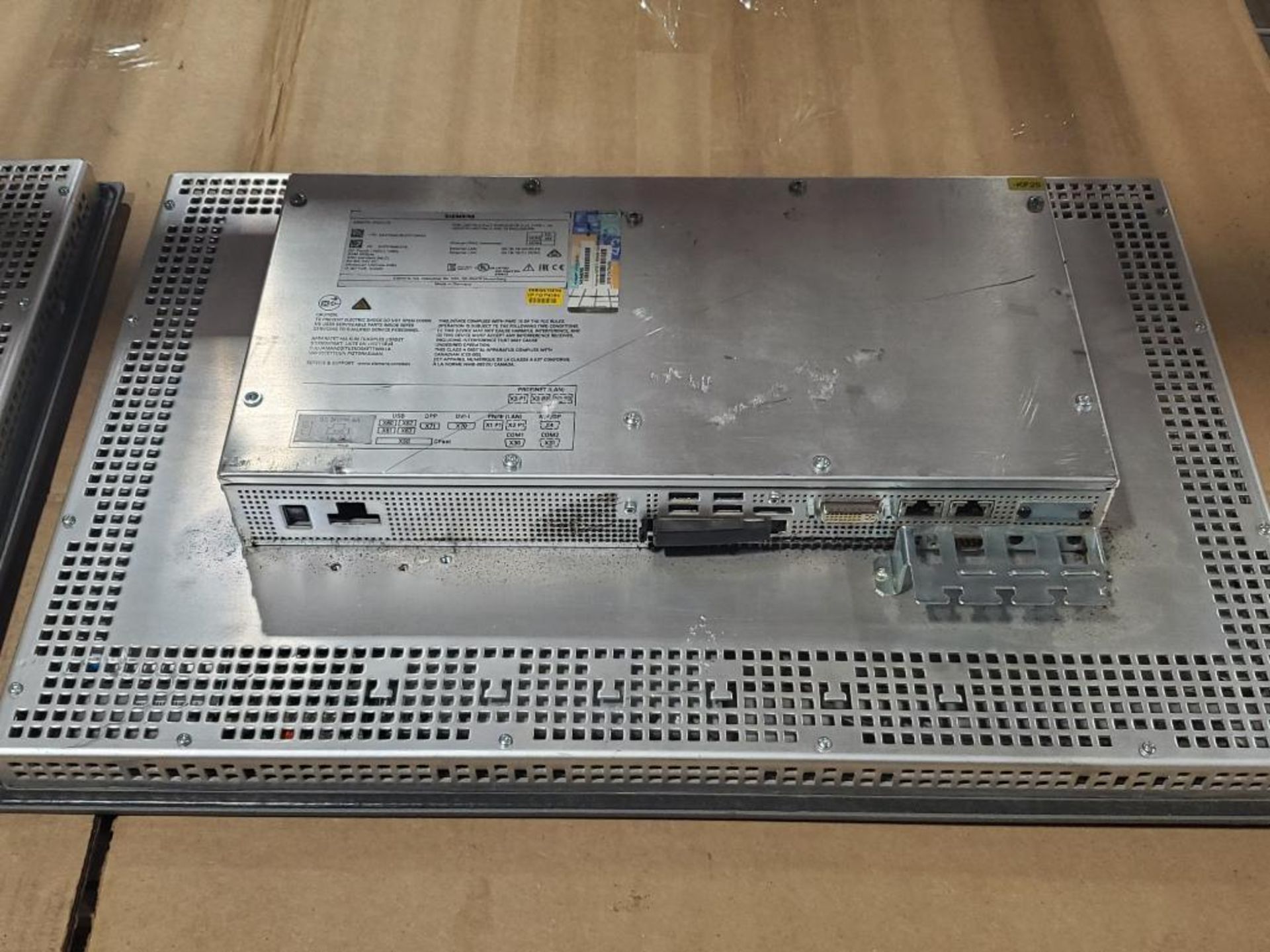 *Parts / Repairable* - Qty 2 - Siemens touch panels. - Image 5 of 11
