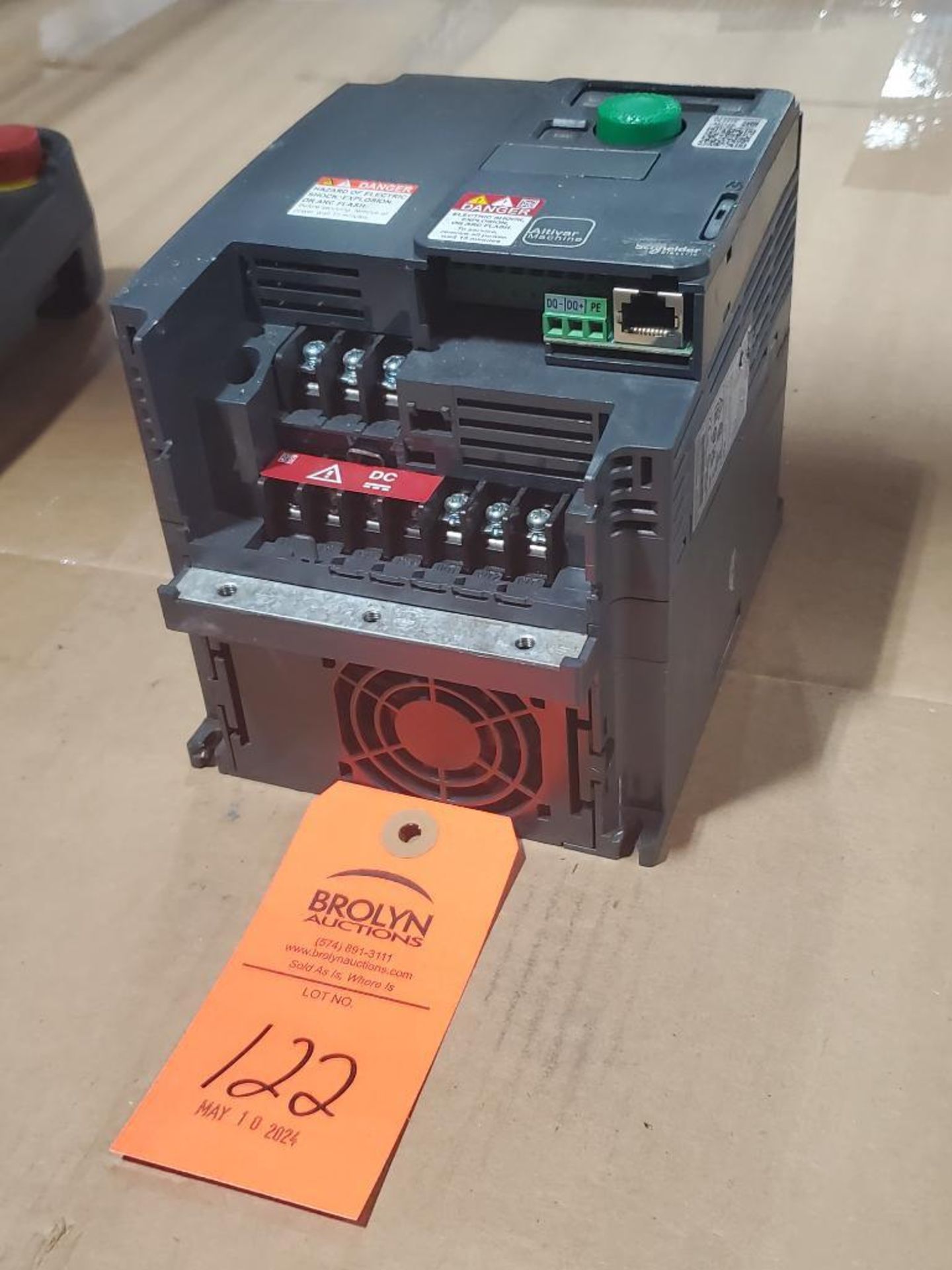 Schneider Electric Altivar 320 drive. ATV320U40N4C.