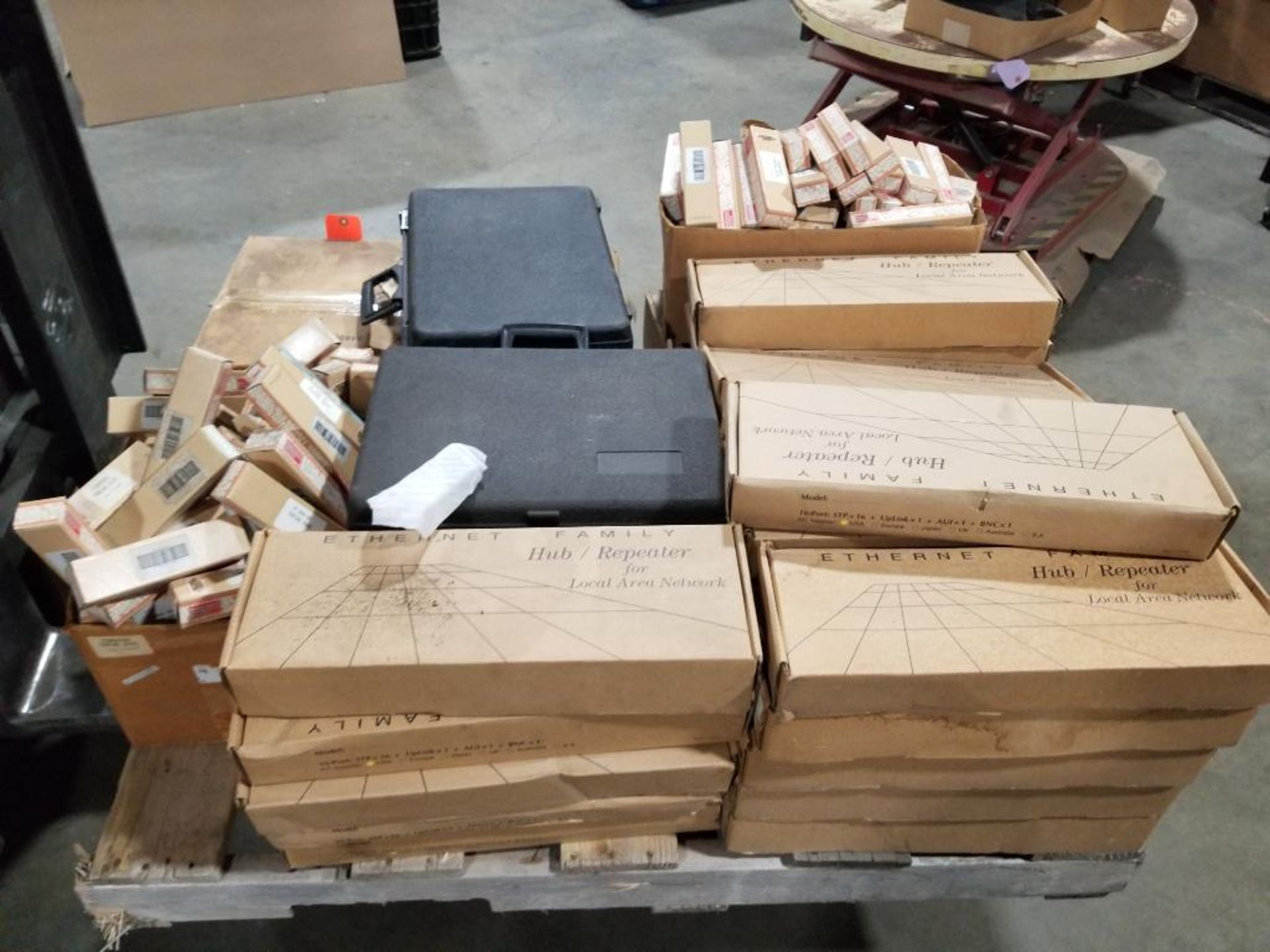 Pallet of assorted parts and hardware. - Image 11 of 12
