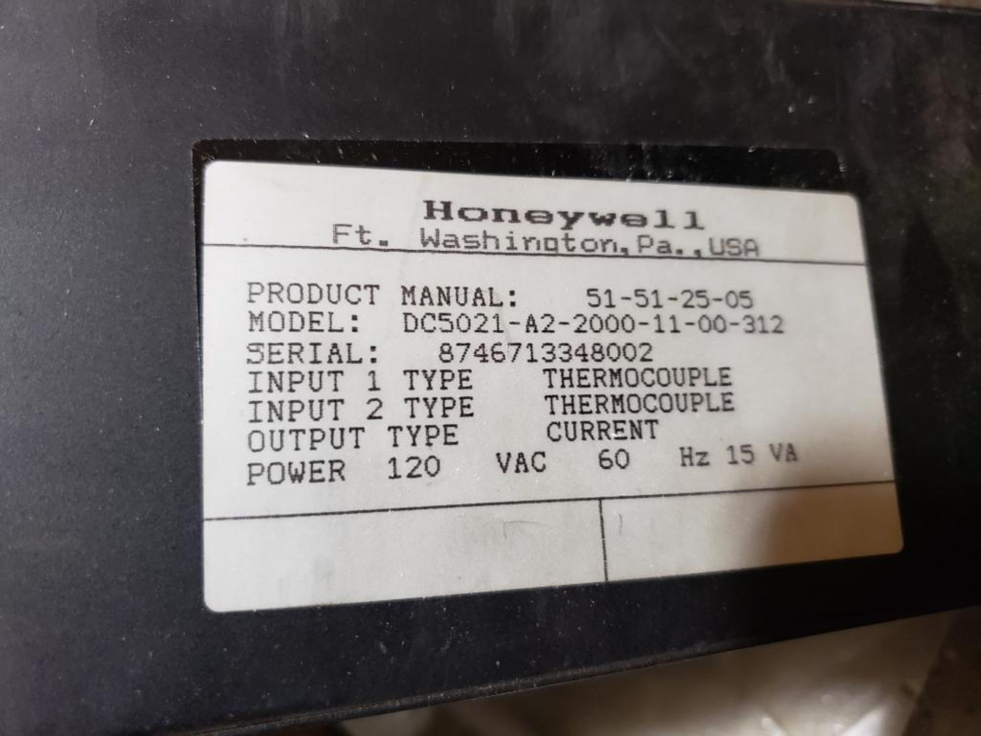 Honeywell DC5021-A2-2000-11-00-312 universal digital controller. - Image 4 of 6