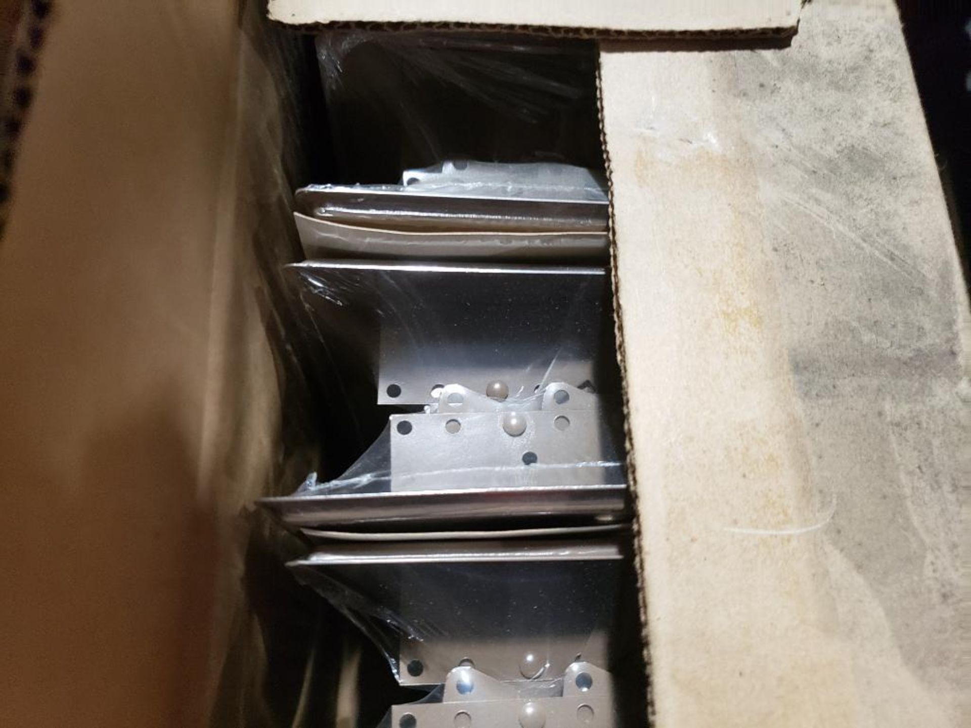 Pallet of assorted vents and hardware. - Image 6 of 18
