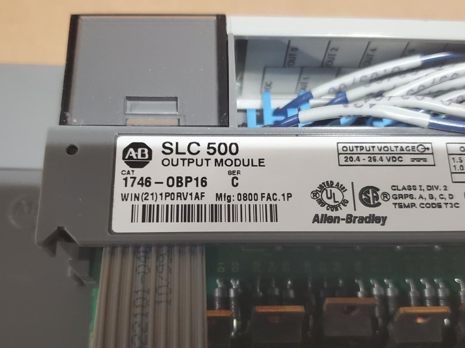 Allen Bradley SLC500 7-slot programmable controller rack with input/output cards. - Image 5 of 9