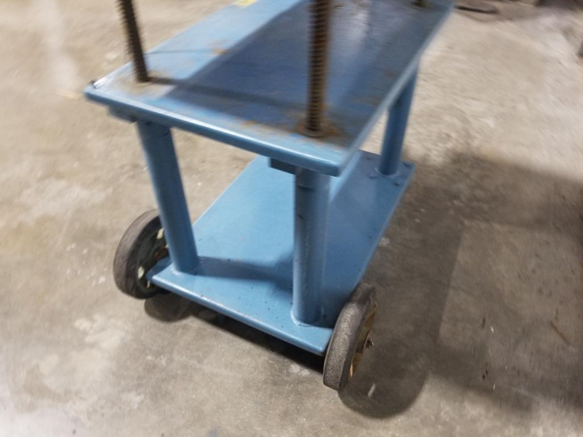 Hamilton portelvator Style-15 lift table. 1500 Cap. 29x20x35 LxWxH. - Image 6 of 11