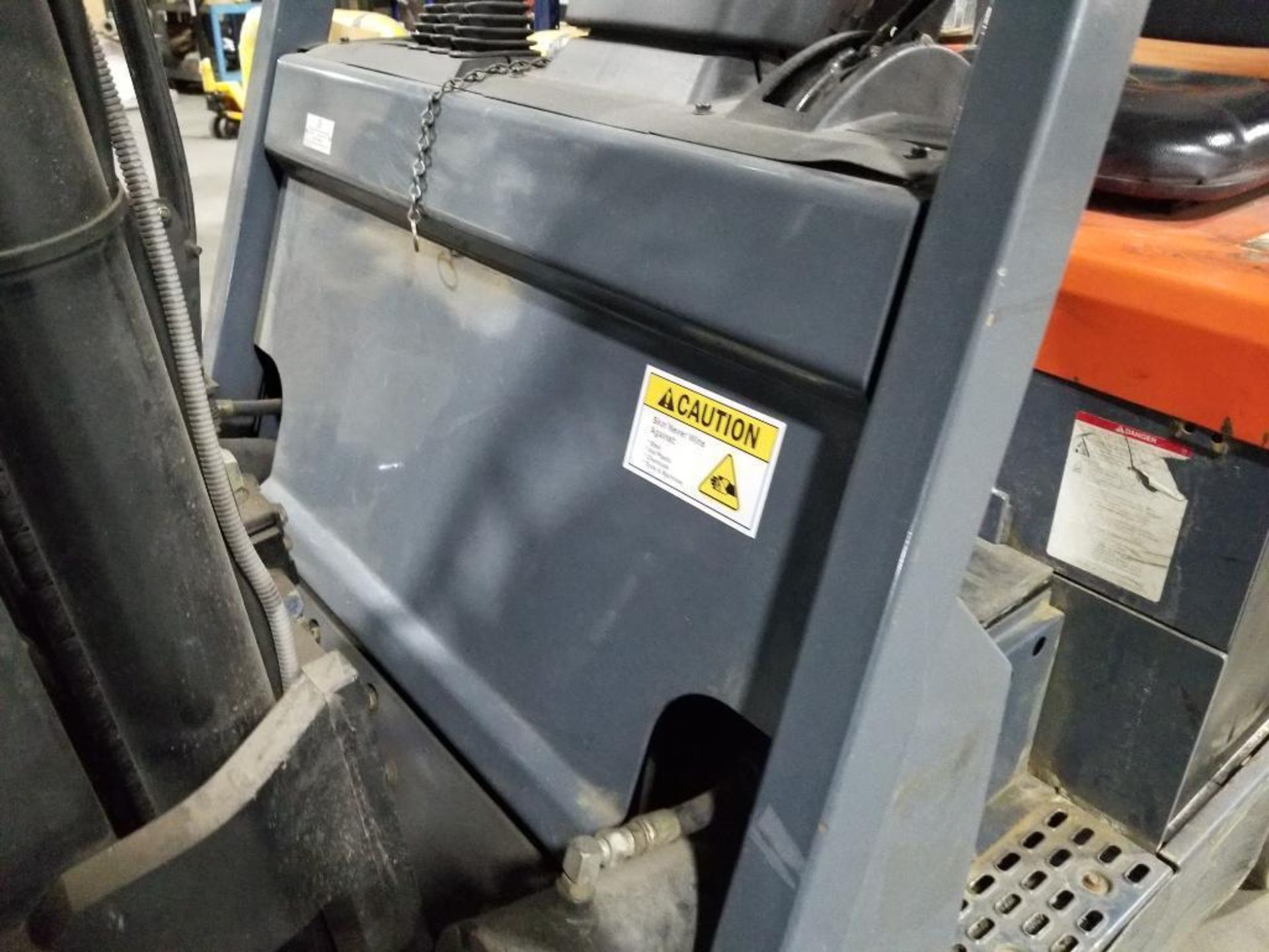 4000lb Toyota forklift. Electric, model 7FBCU25. 240in lift w/ side shift. Serial number 64096 - Image 7 of 20