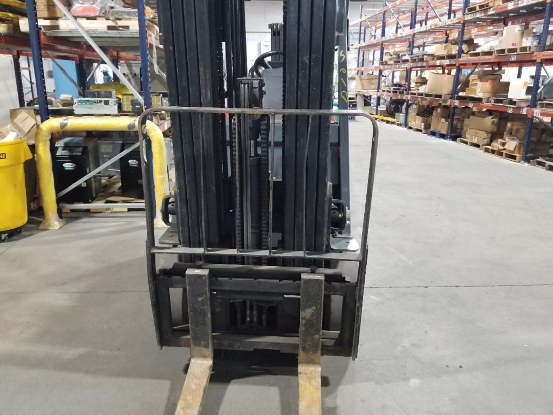 4000lb Toyota forklift. Electric, model 7FBCU25. 240in lift w/ side shift. Serial number 64096 - Image 20 of 20