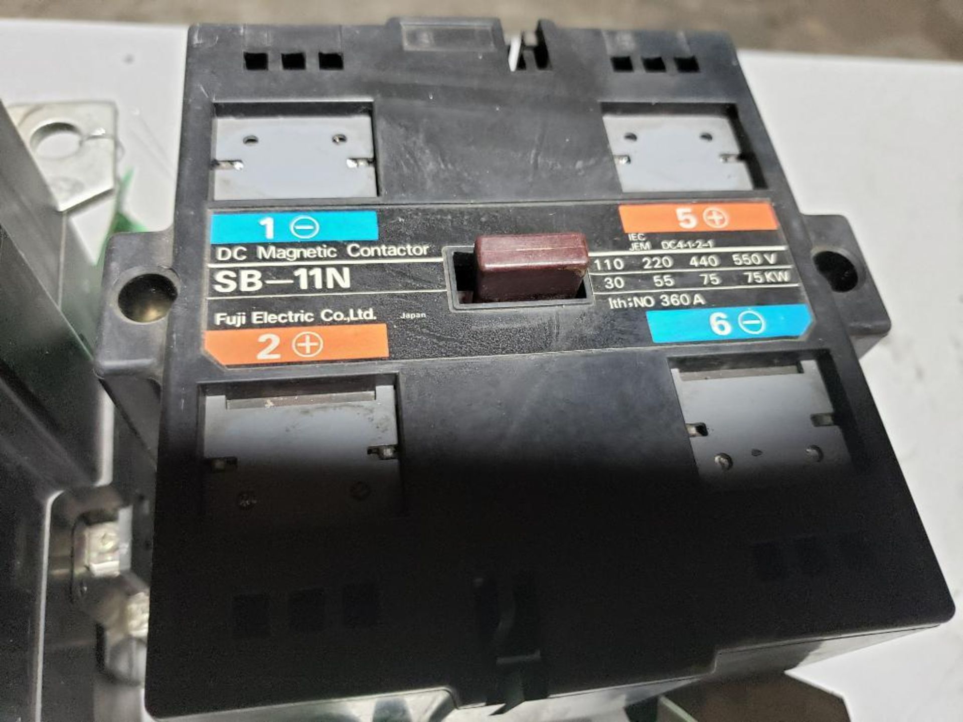 Qty 2 - Fuji contactor. Part number SB-11N. - Image 3 of 5
