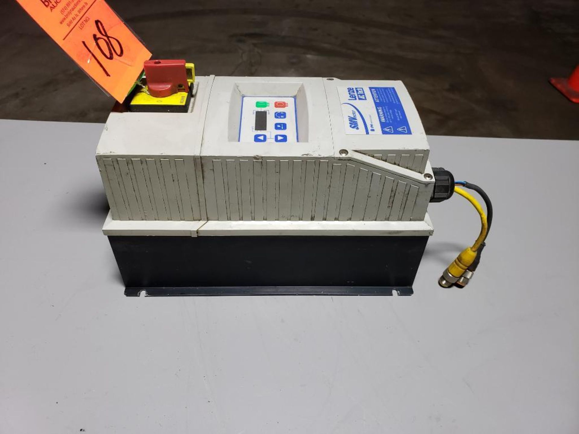 Lenze AC Tech SMVector drive. Part number ESV112N04TMC. - Image 5 of 5