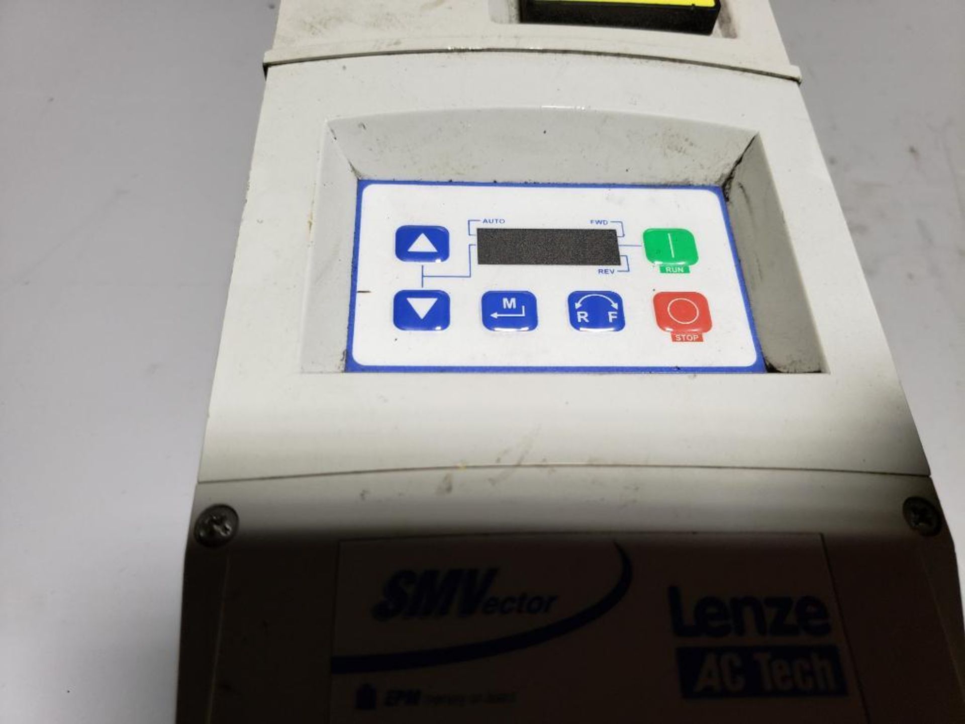 Lenze AC Tech SMVector drive. Part number ESV371N04TMC. - Image 3 of 5