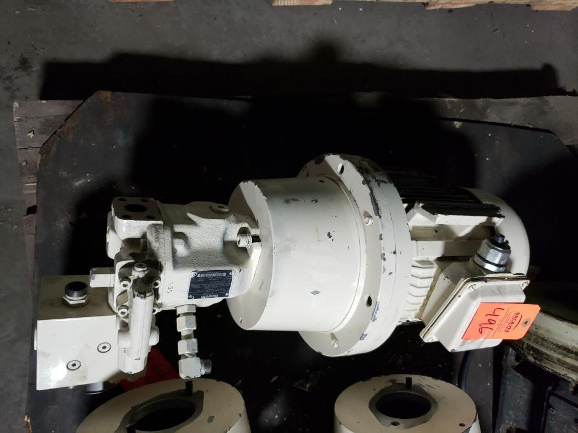 Rexroth pump assembly. A10VS0 18 DR / 31R-PPA12N00. - Image 4 of 4