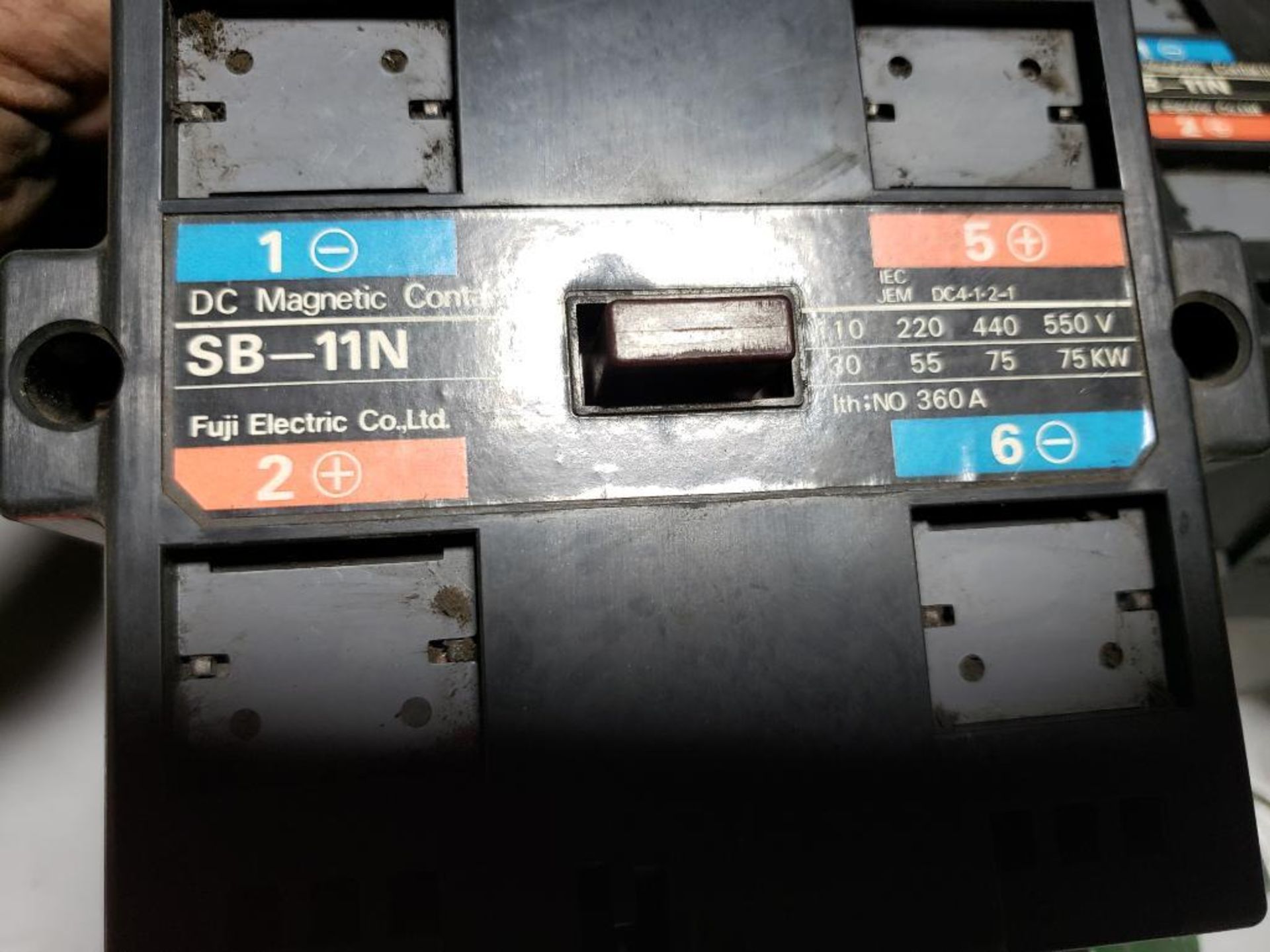 Qty 2 - Fuji contactor. Part number SB-11N. - Image 2 of 5