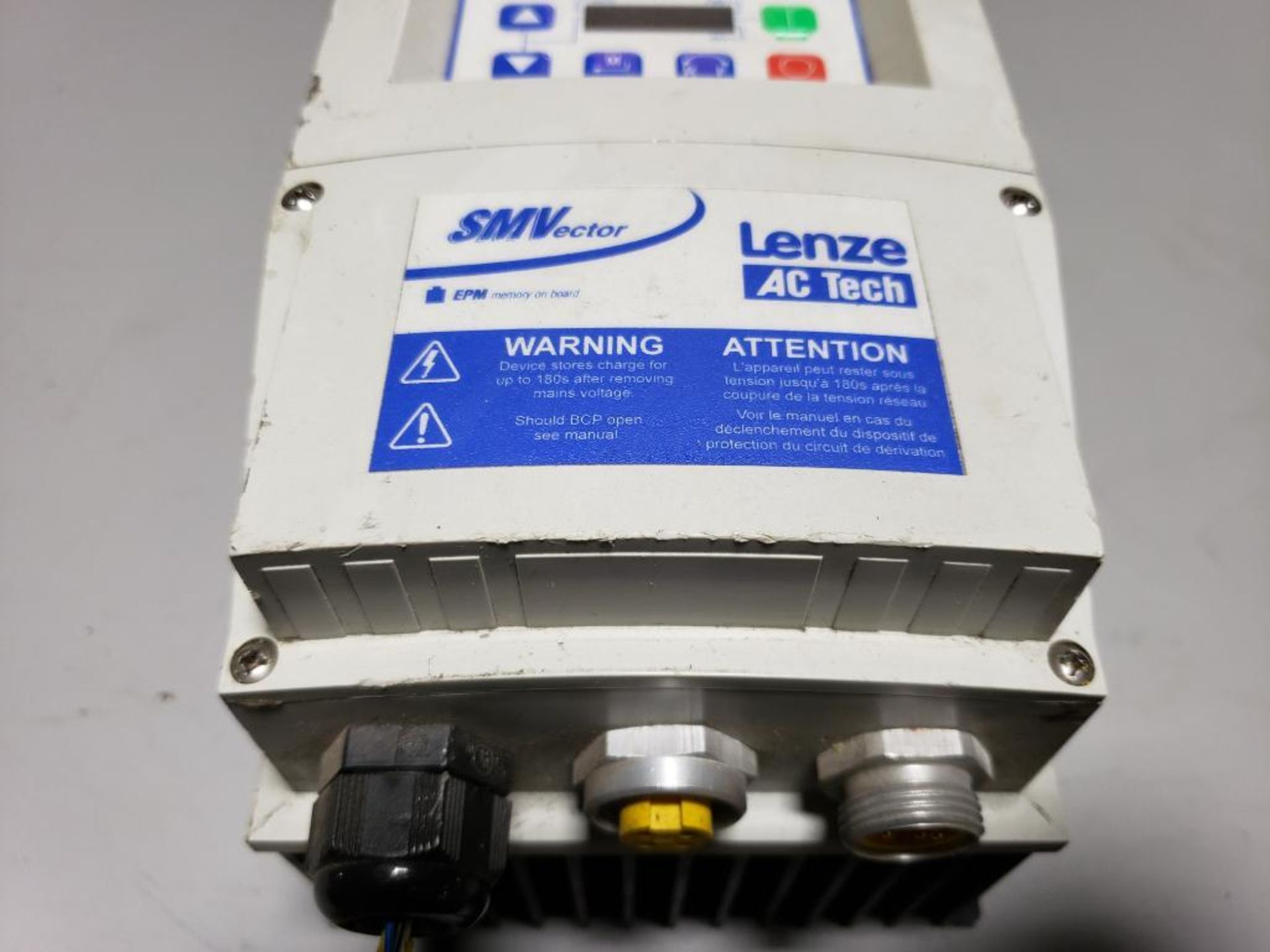 Lenze AC Tech SMVector drive. Part number ESV112N04TMC. - Image 2 of 5