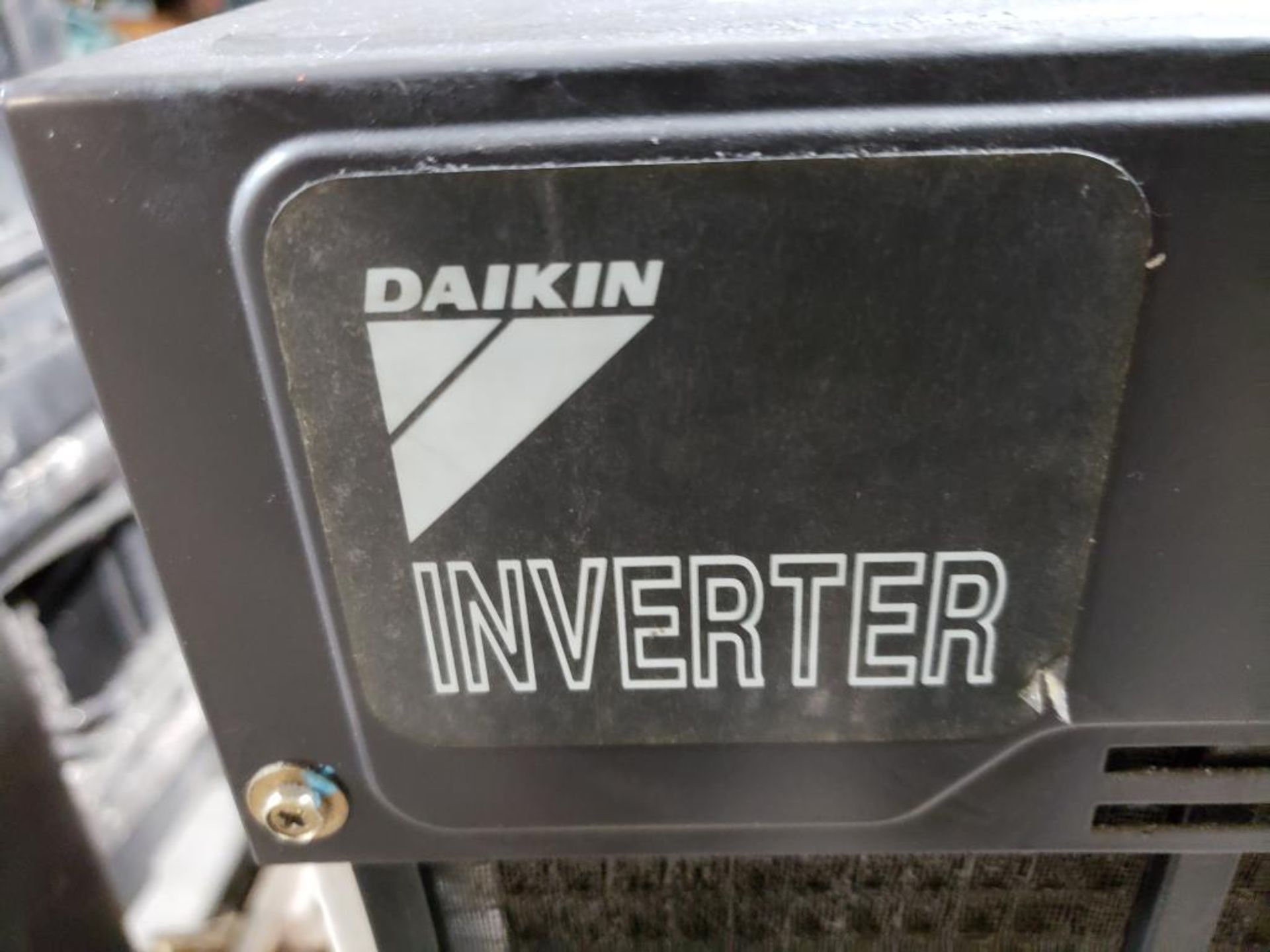 Daikin oil cooling unit. Model AKZ328-D184A-N01. - Image 3 of 4