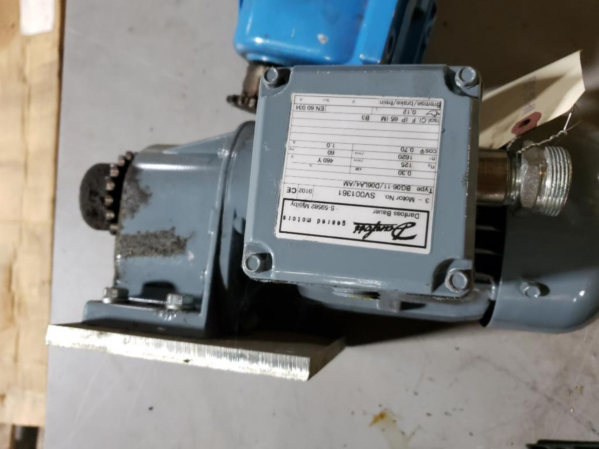 Qty 3 - Bauer gear motors. Type BG06-11/D06LA4/AMUL and BG06-11/D06LA4/AM. - Image 7 of 8